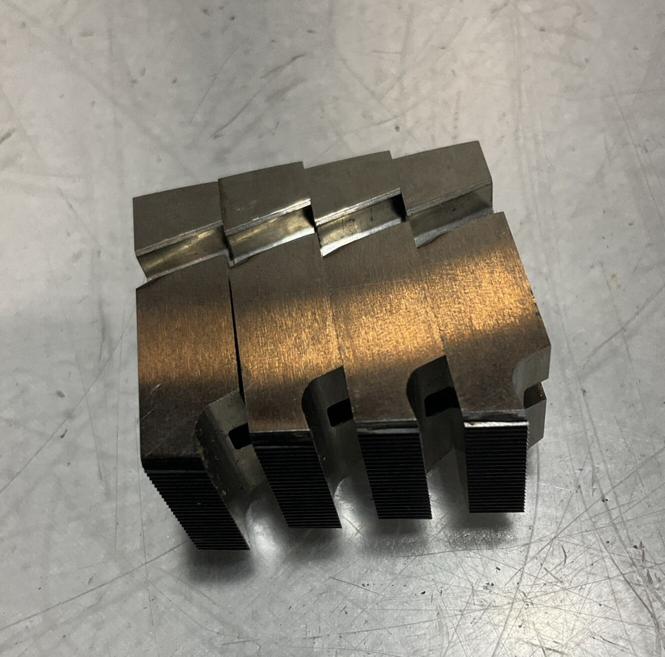 TRW GREENFIELD THREAD CHASER 9/16 D SUPER 1/4-40NS 45 CHAM 10FG 333 LOT OF 2 U3S