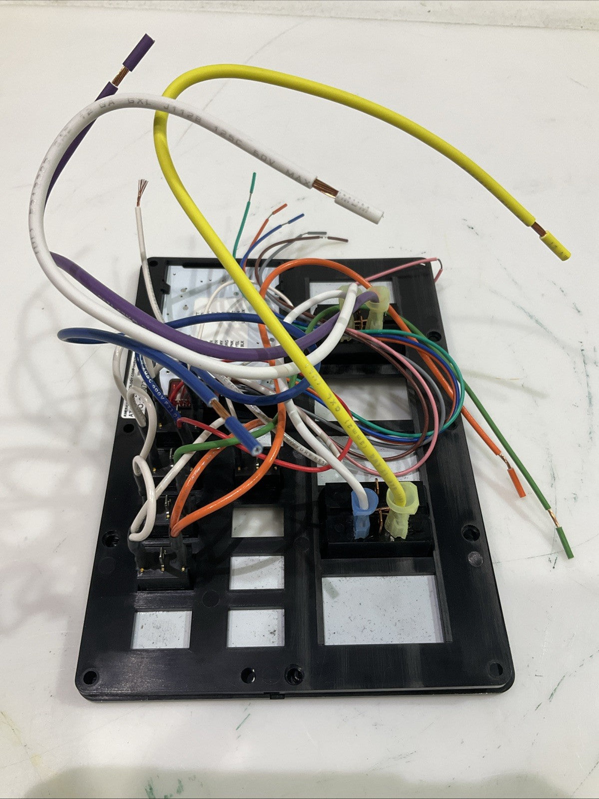 AMERICAN TECHNOLOGY COMPONENTS RV AT-MSP-267 MULTI-SWITCH CONTROL PANNEL Y2M