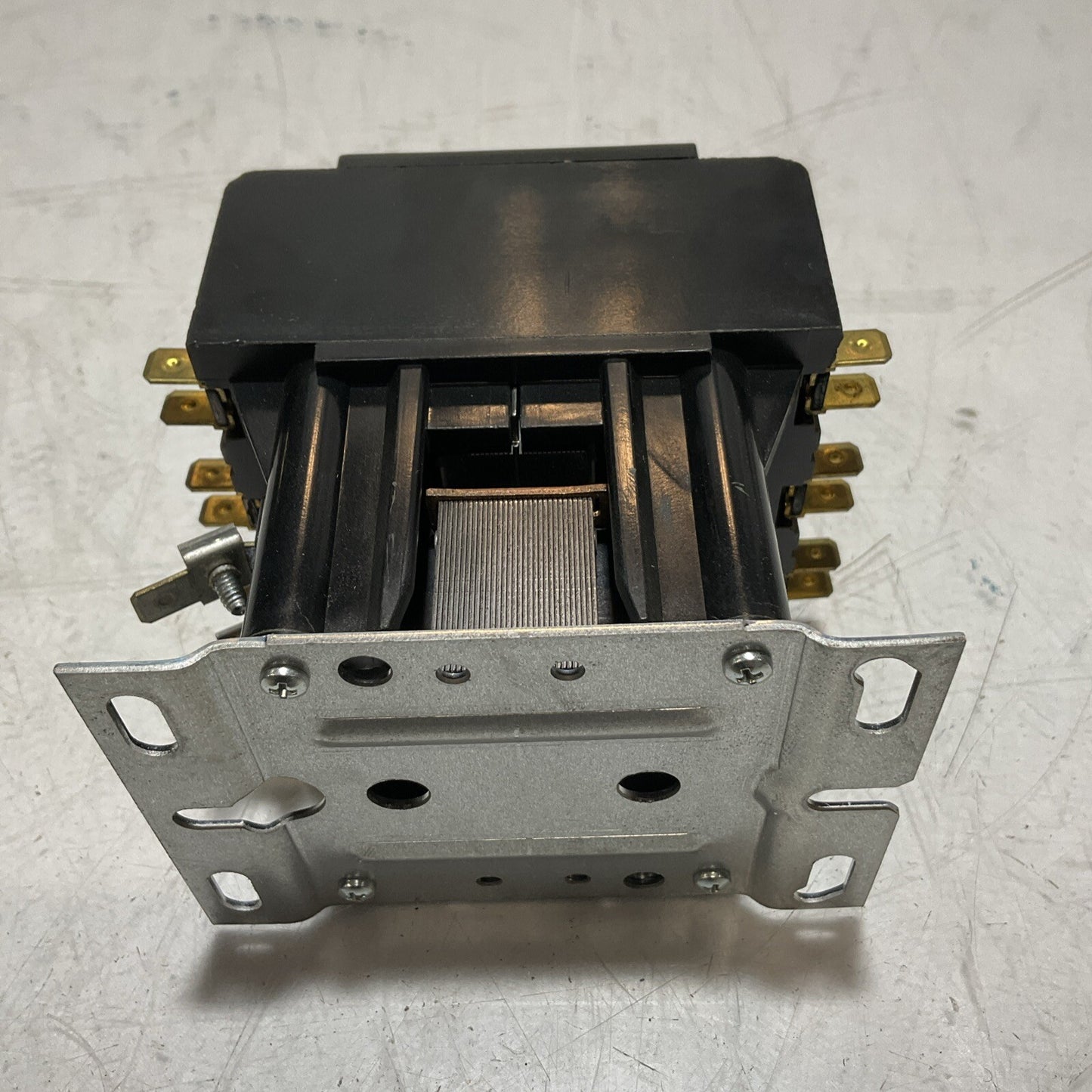 FASCO C3L50B MAGNETIC CONTACTOR KEMP 21037 600VAC 65A 555-U3S