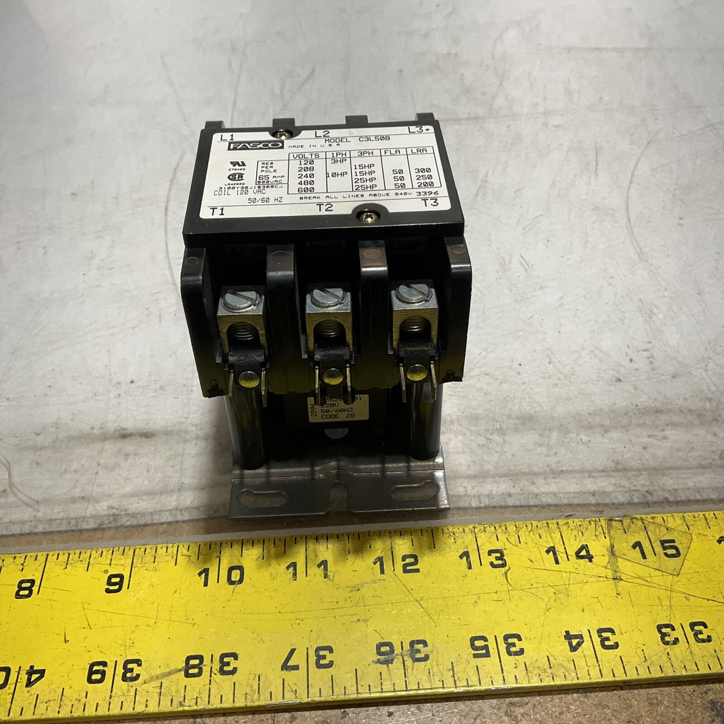 FASCO C3L50B MAGNETIC CONTACTOR KEMP 21037 600VAC 65A 555-U3S
