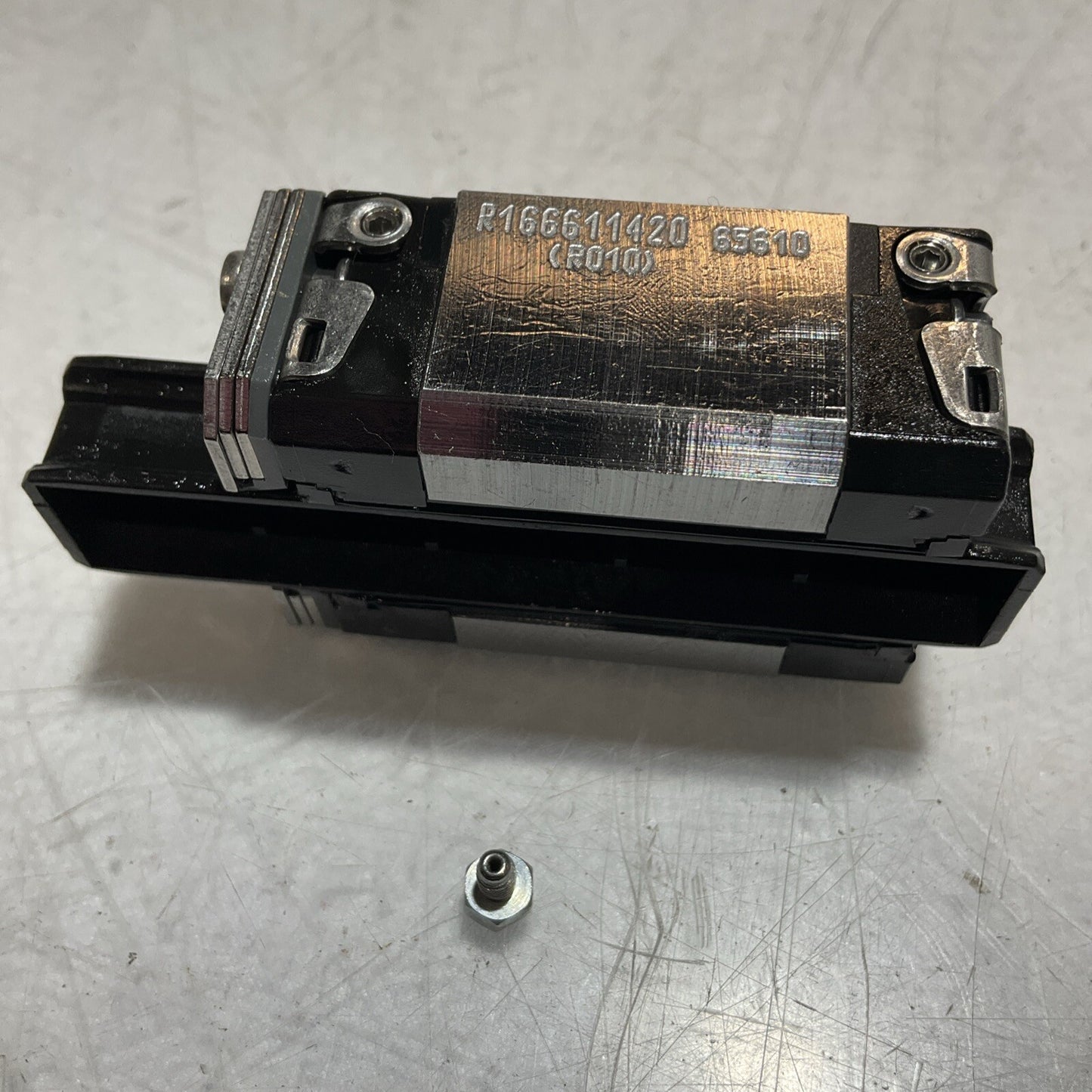 REXROTH R021M10692- R166611420 B.RUNNER BLOCK CS SEAL KIT U3S