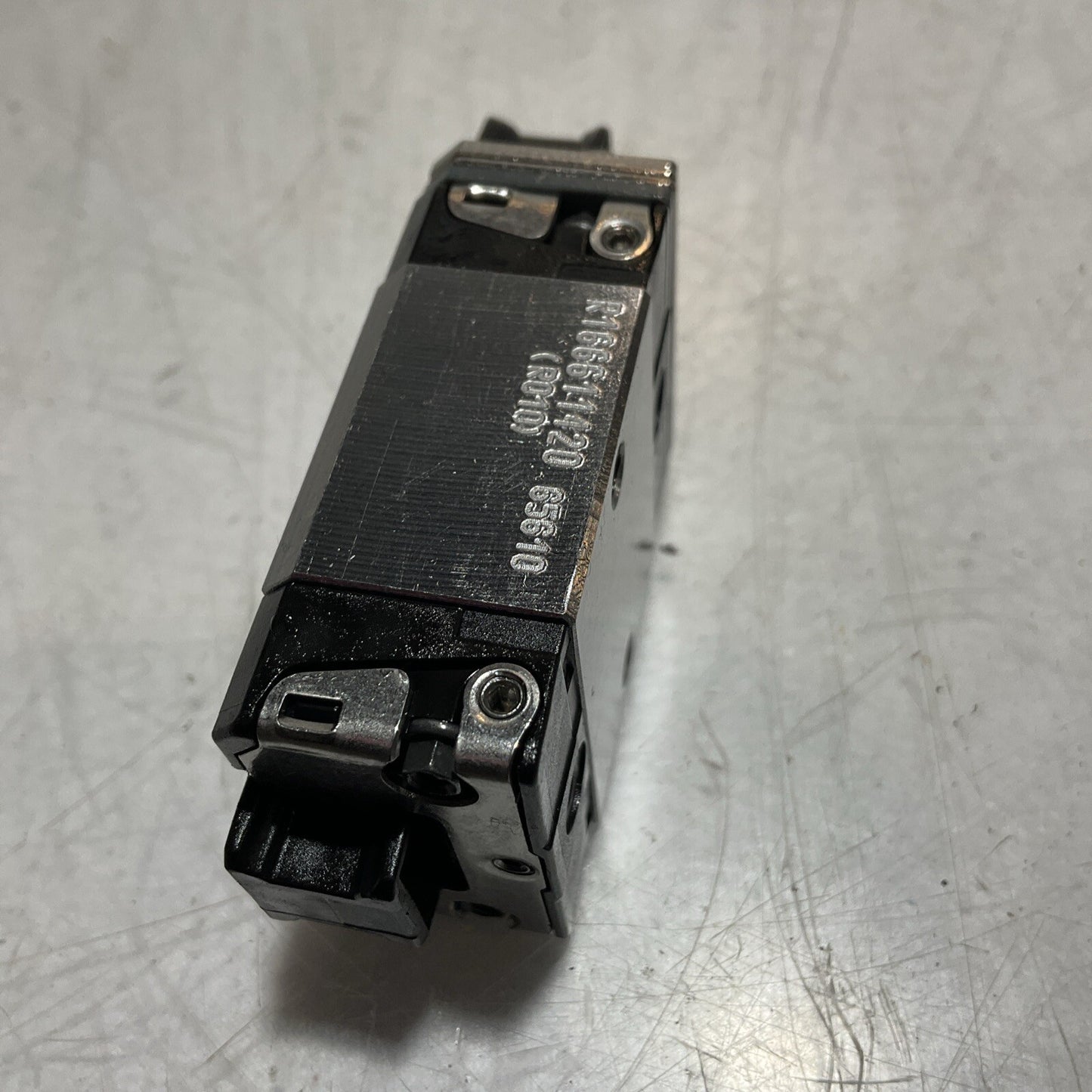 REXROTH R021M10692- R166611420 B.RUNNER BLOCK CS SEAL KIT U3S