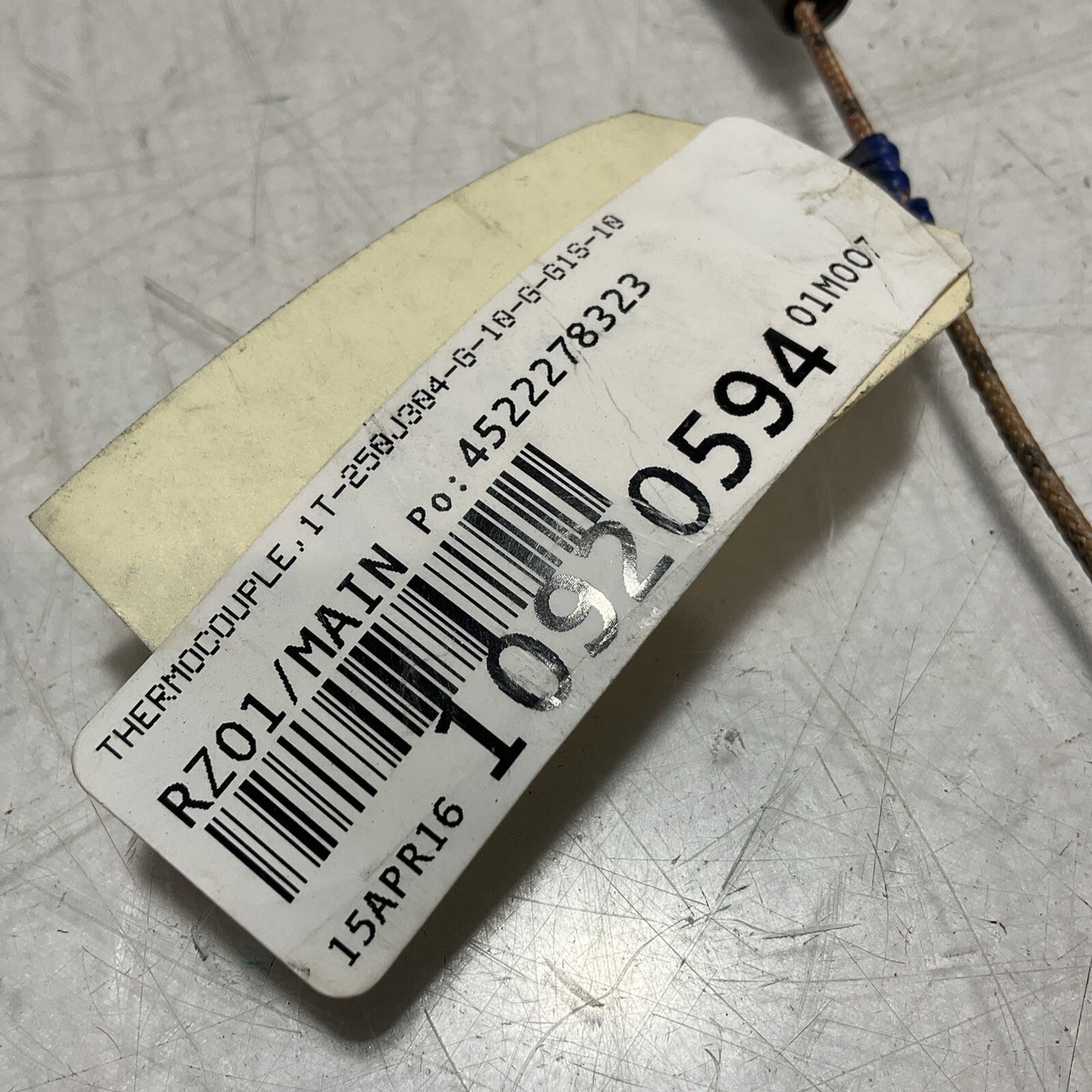 SANDELIUS 1T-250J304-G-10-G-G1S-10 THERMOCOUPLE 678 LOT OF 2 U3S