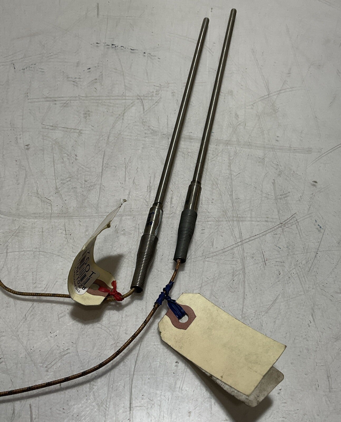 SANDELIUS 1T-250J304-G-10-G-G1S-10 THERMOCOUPLE 678 LOT OF 2 U3S