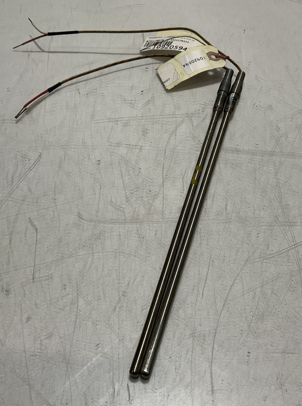 SANDELIUS 1T-250J304-G-10-G-G1S-10 THERMOCOUPLE 678 LOT OF 2 U3S