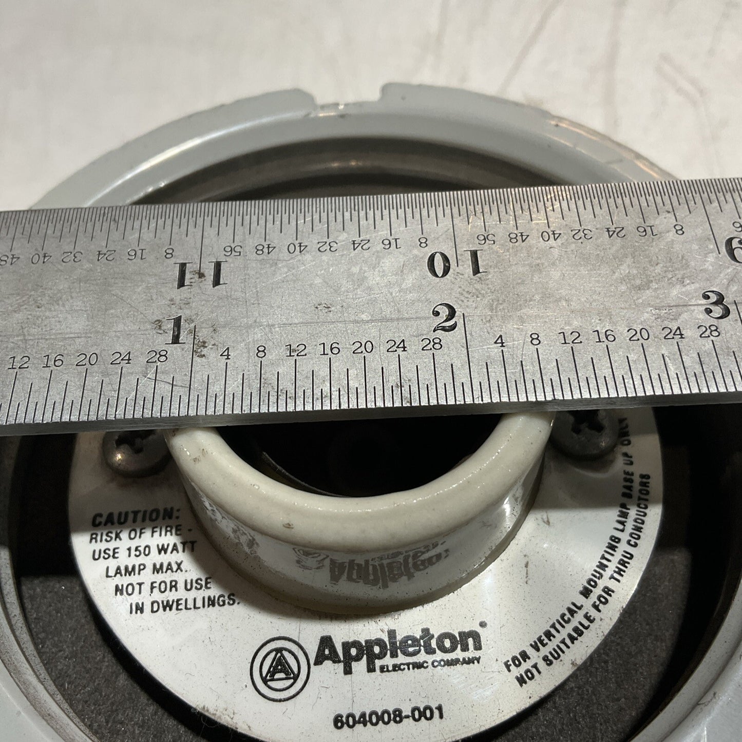 APPLETON VA1100G-MOUNTED FIXTURE V51 A-21 T2 1IN 444