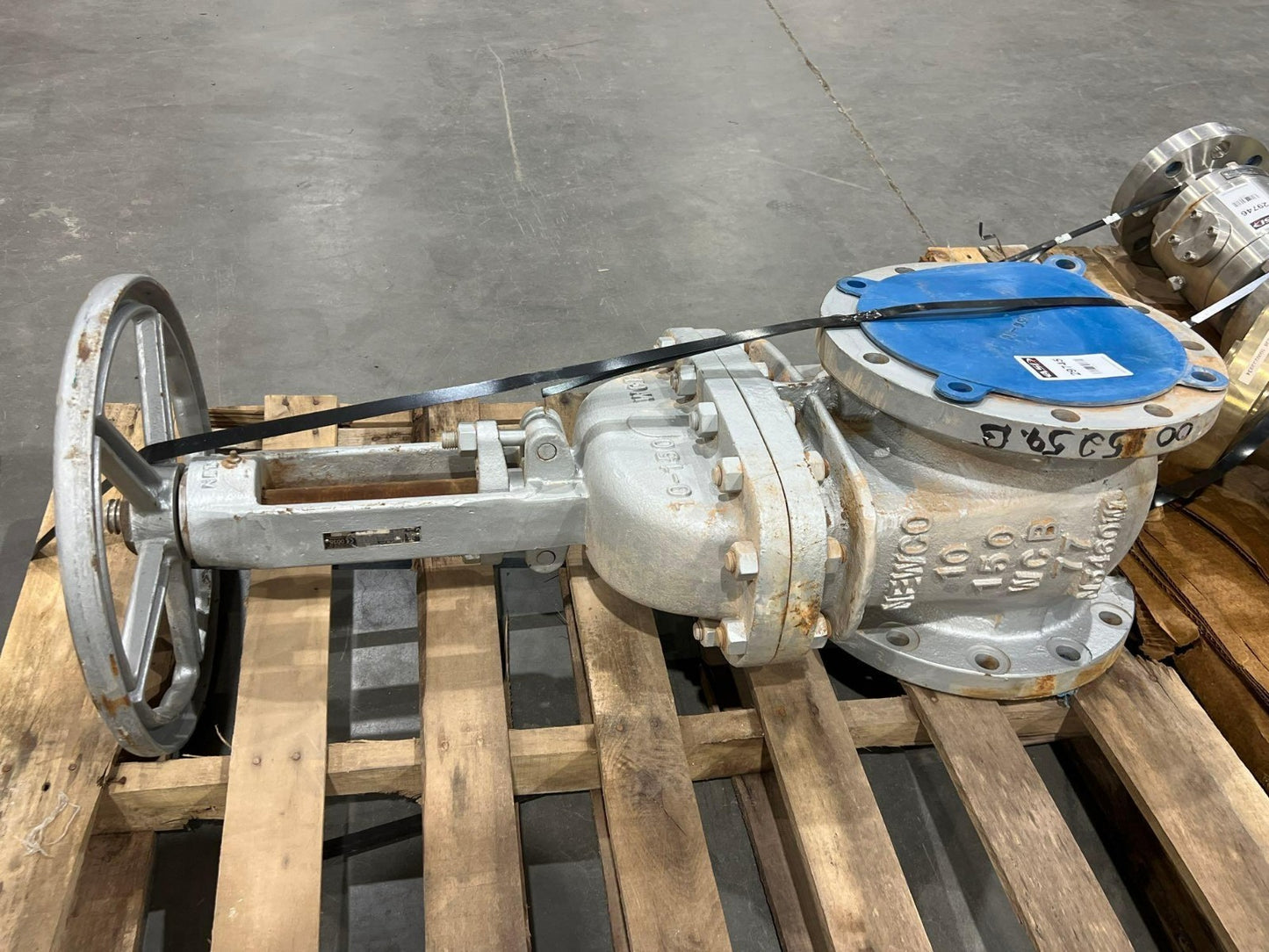 NEWCO NEWMANS 10" GATE VALVE FIG 11F-CB4/2-NC; B16.34 CLASS 150 V2M