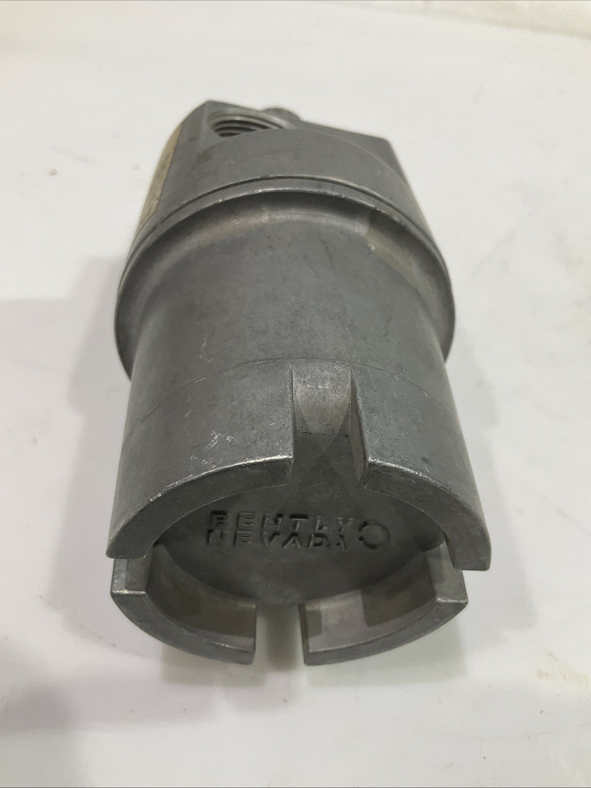BENTLY NEVADA 21000 RELATIVE PROBE ALUMINUM HOUSING ASSEMBLY T2M