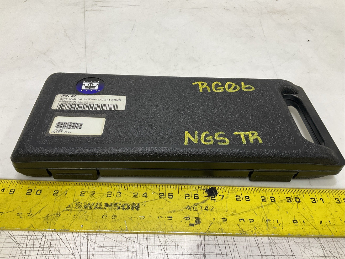 RIVET KING RK-20 RIVET GUN 3/16 IN MAX 1/4 IN NUT HAND 2 IN 1 COMB RIVET NUT T2M