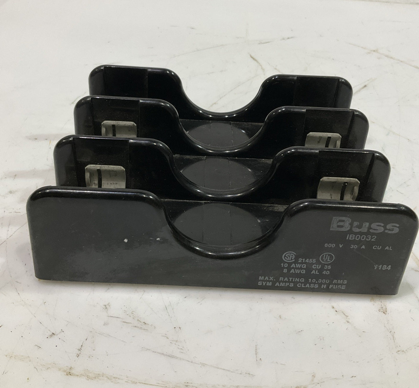 BUSS IB0032 600V 30A FUSE HOLDER T2M