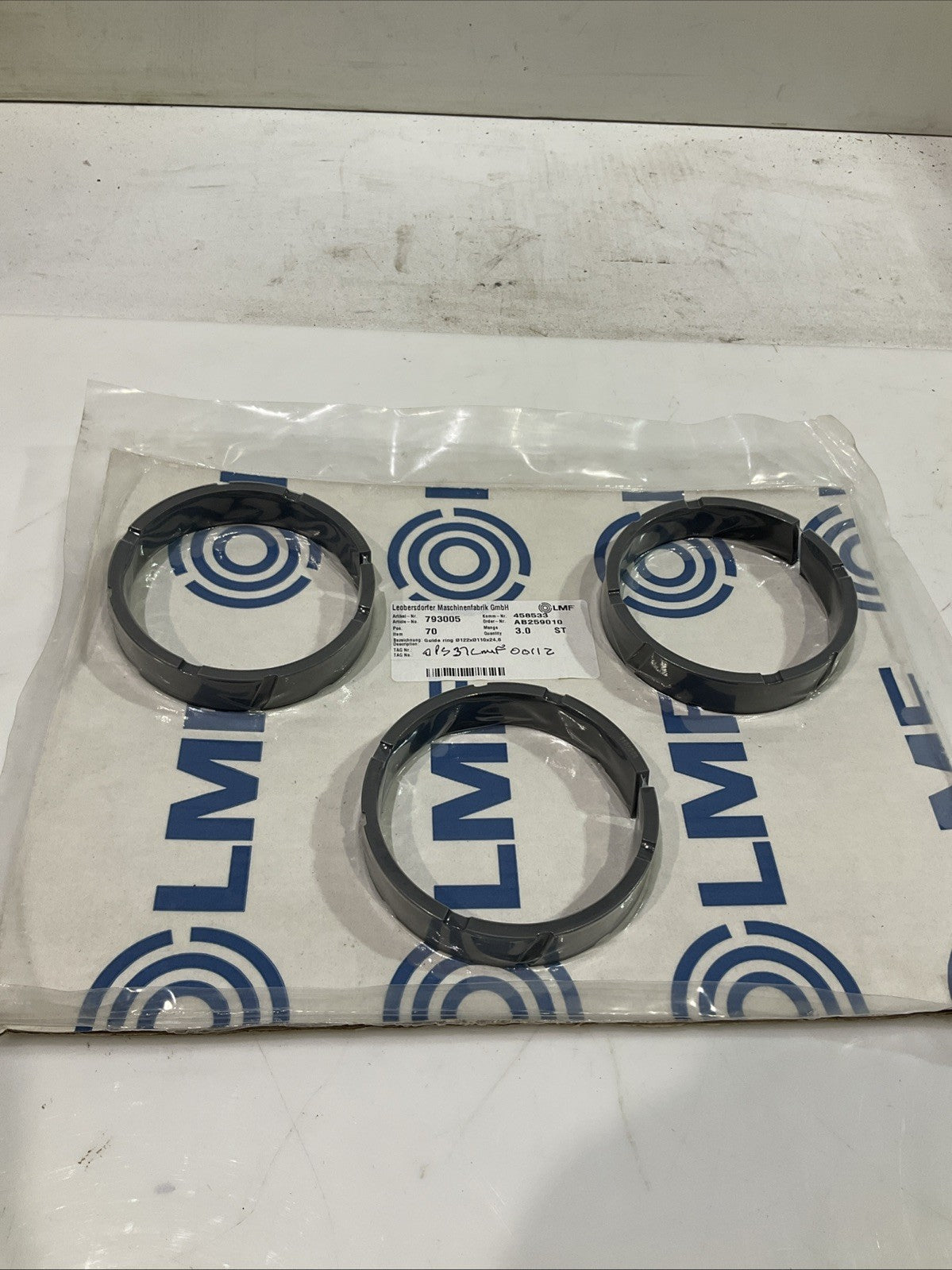 LMF 793005 GUIDE RING 122X110X24.6 LOT OF 3 J8K