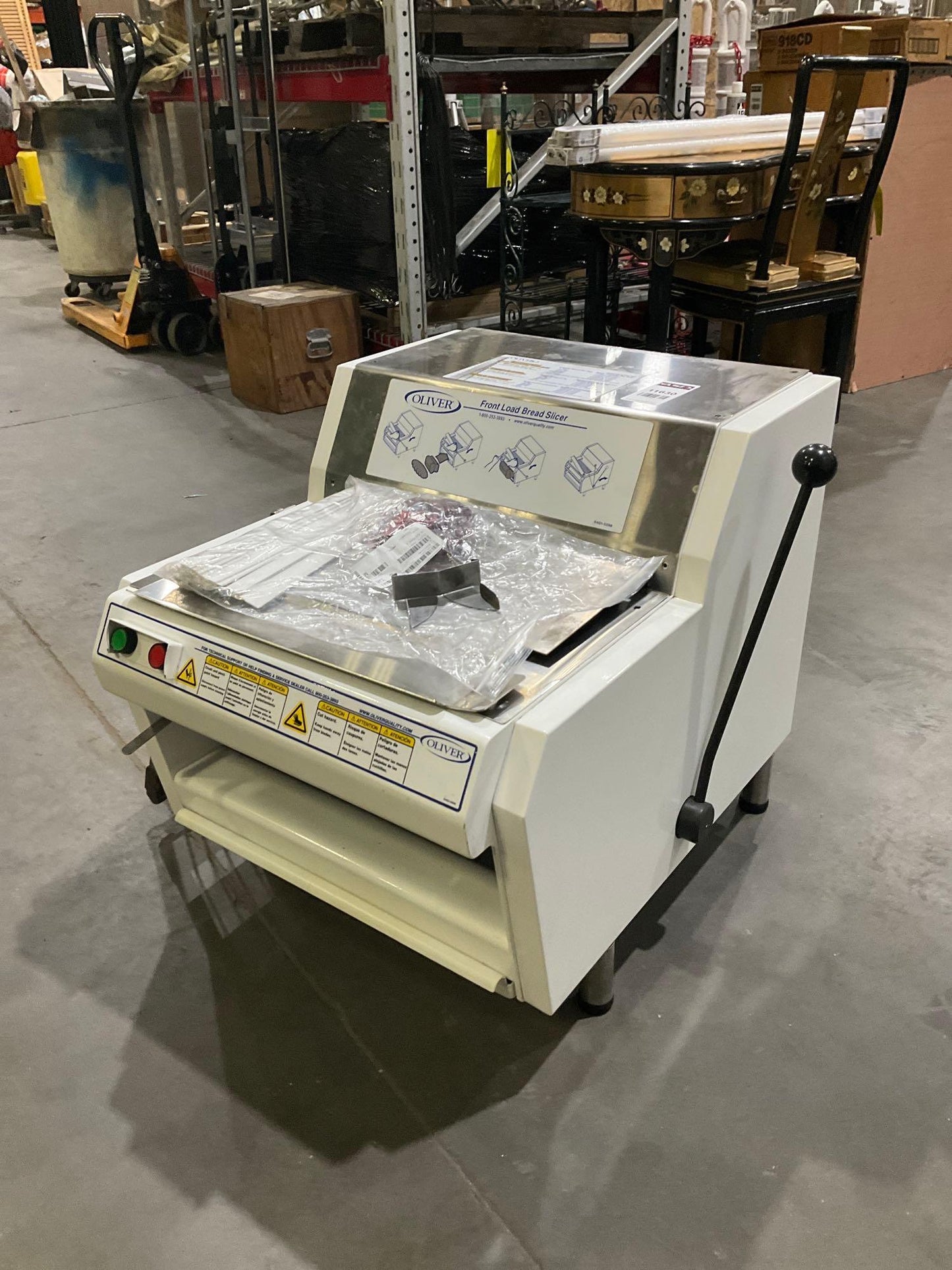 OLIVER FRONT LOADER BREAD SLICER MODEL 732-N, APPROX 1/2 HP, APPROX PHASE 1, APPROX 115 VOLTS