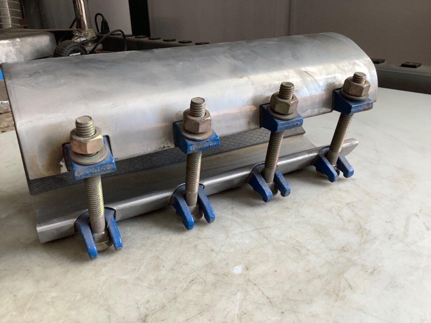 SMITH-BLAIR 245-00045012-000 PIPE REPAIR CLAMP NSF-61 4.5IN WIDTH 12IN LONG 678