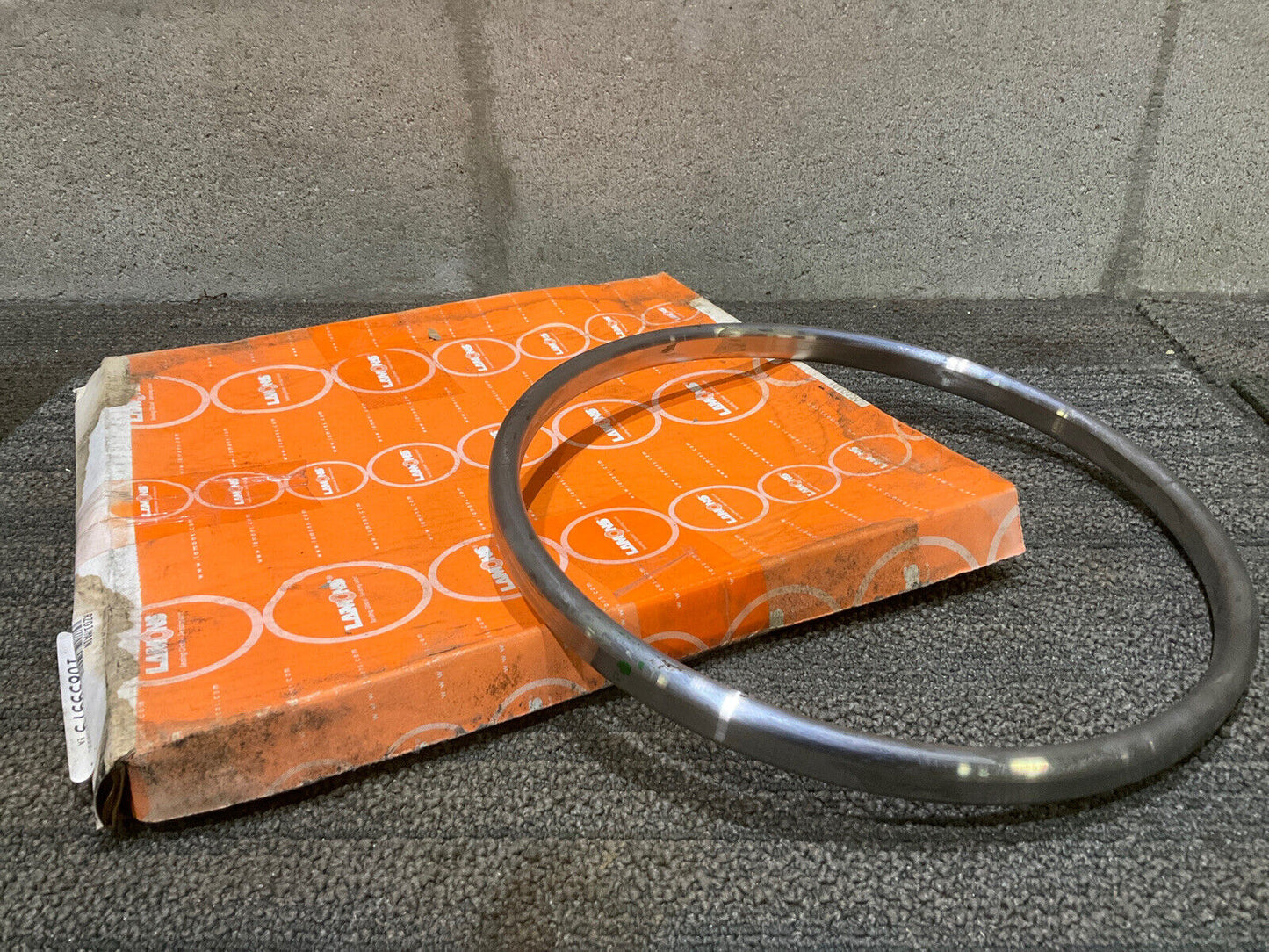 LAMONS R49 F-5 01-15 D19030A OVAL GASKET RING JOINT GASKET 678