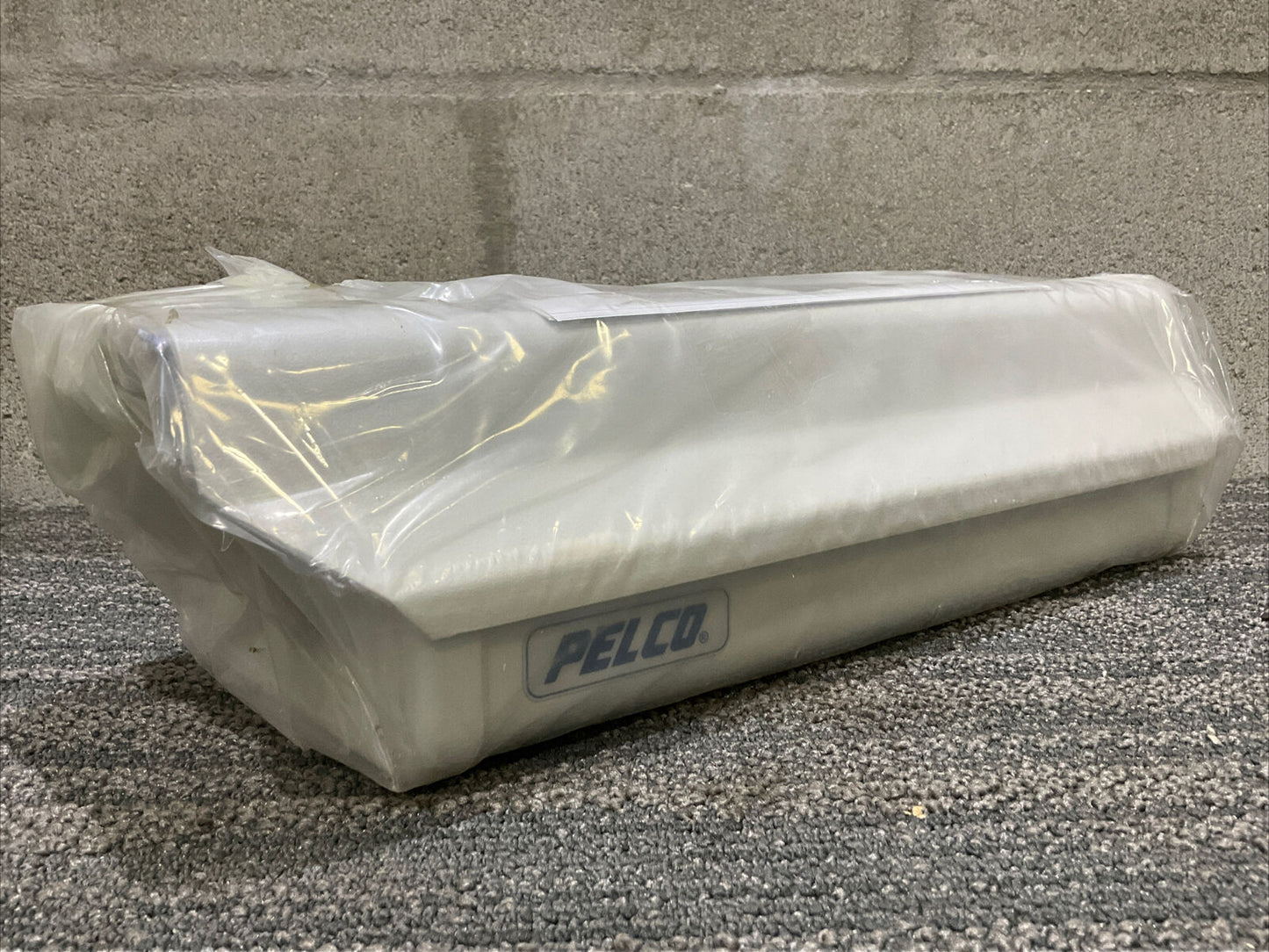PELCO EH3612 CAMERA ENVIRONMENTAL ENCLOSER 222
