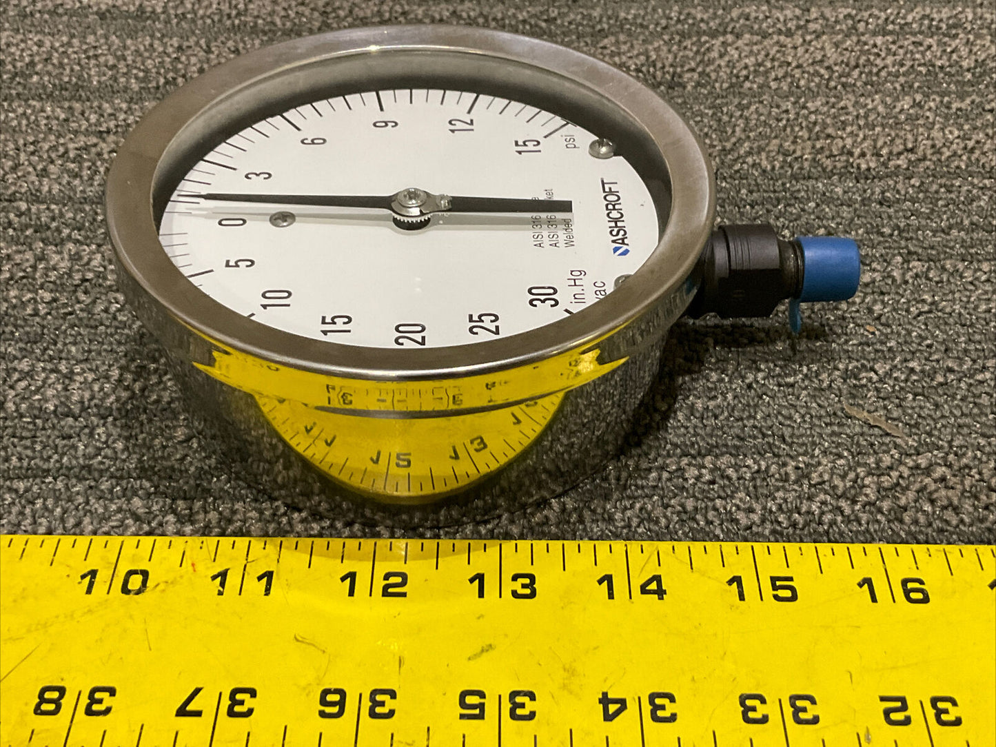 ASHCROFT 8409 AISI 316 TUBE & SOCKET PRESSURE GAUGE 30-15 PSI 222