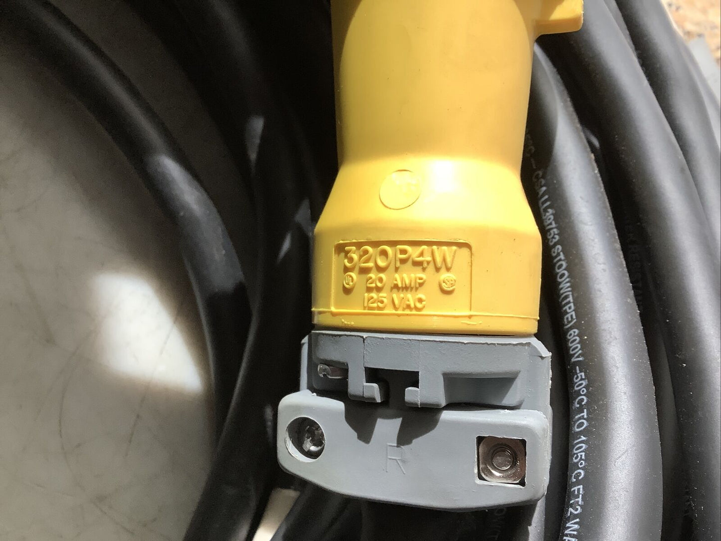 LEX 6150-01-540-3519 OUTDOOR DOUBLE CORDSET 2 Pole, 3 Wire, 20A 120 VAC 75' IRP