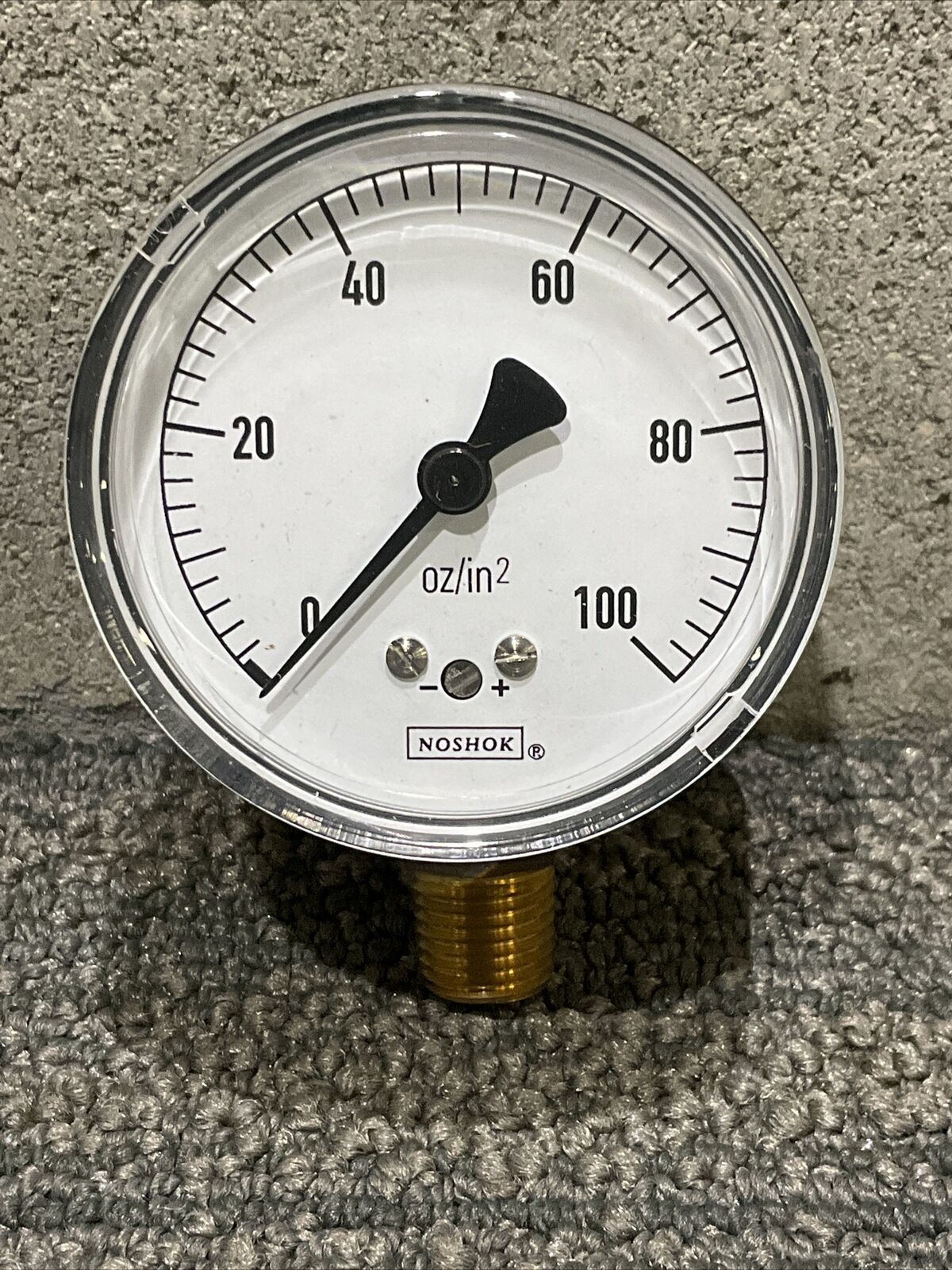 NOSHOK 25-200-100 OZ/IN2 DIAPHRAGM GAUGE 2.5” & 1/4” NPT BOTTOM CONNECTOR 222