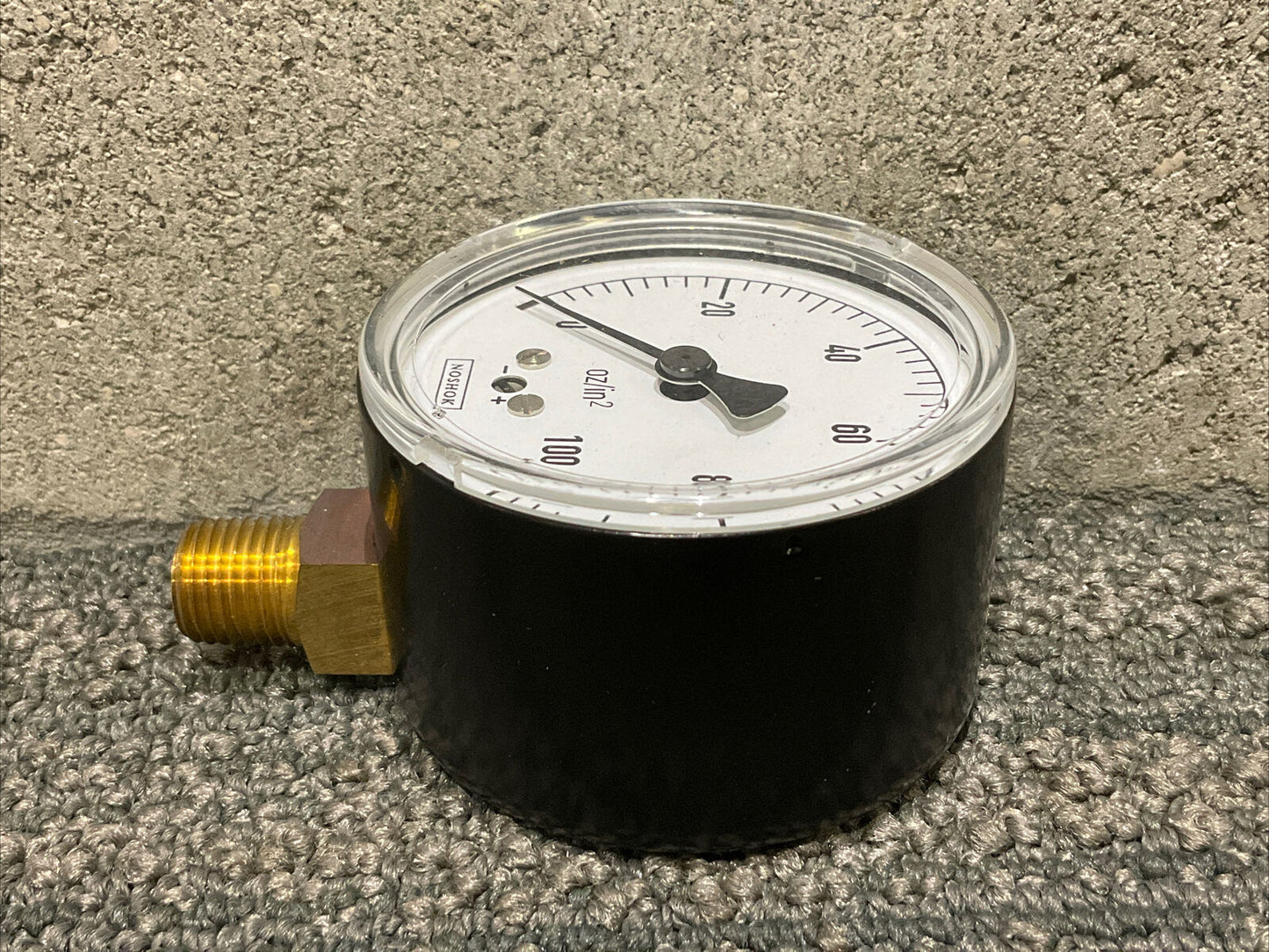 NOSHOK 25-200-100 OZ/IN2 DIAPHRAGM GAUGE 2.5” & 1/4” NPT BOTTOM CONNECTOR 222