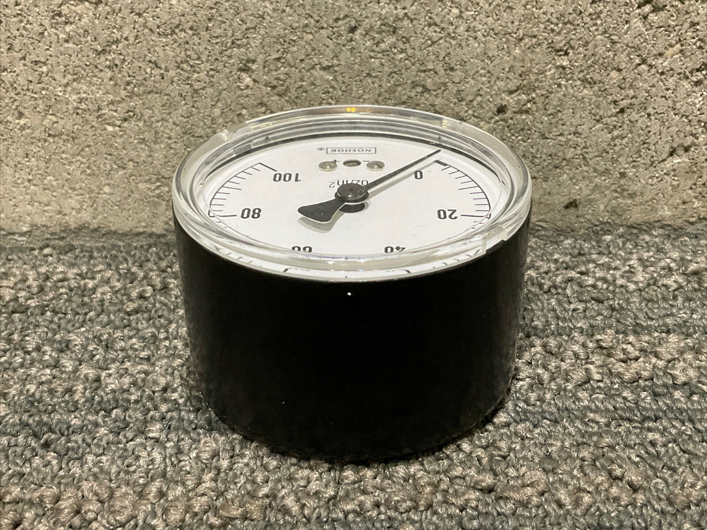 NOSHOK 25-200-100 OZ/IN2 DIAPHRAGM GAUGE 2.5” & 1/4” NPT BOTTOM CONNECTOR 222