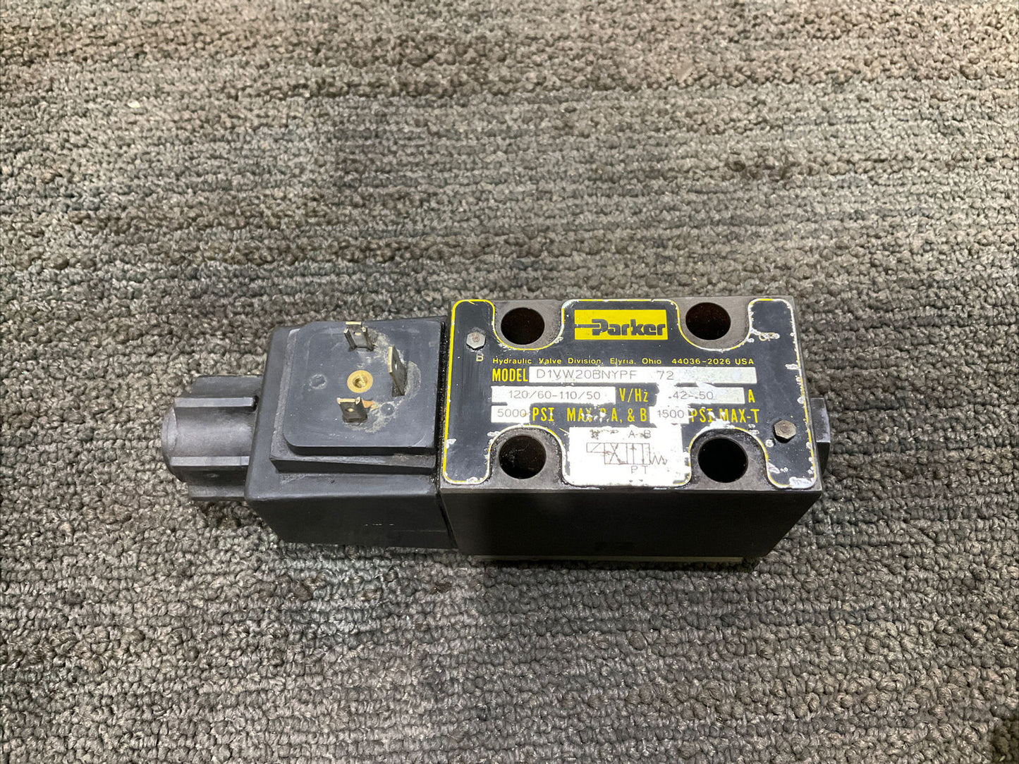 PARKER D1VW20BNYWF DIRECTIONAL CONTROL VALVE 444