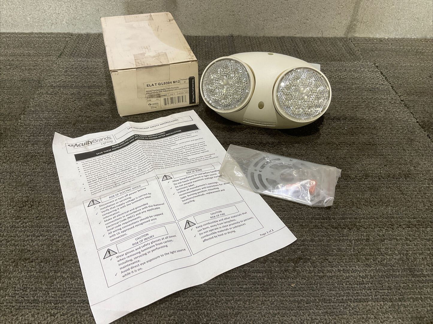 LITHONIA LIGHTING ELA T QLQ0304 M12 TWIN REMOTE LAMPHEADS 444