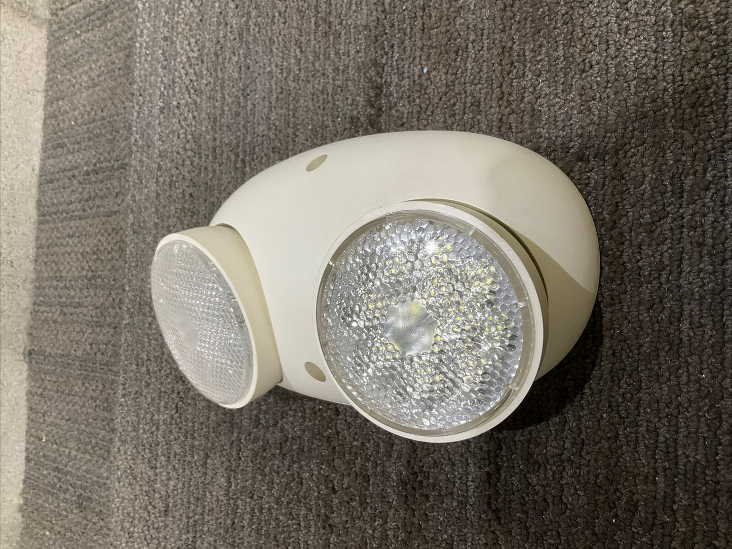 LITHONIA LIGHTING ELA T QLQ0304 M12 TWIN REMOTE LAMPHEADS 444