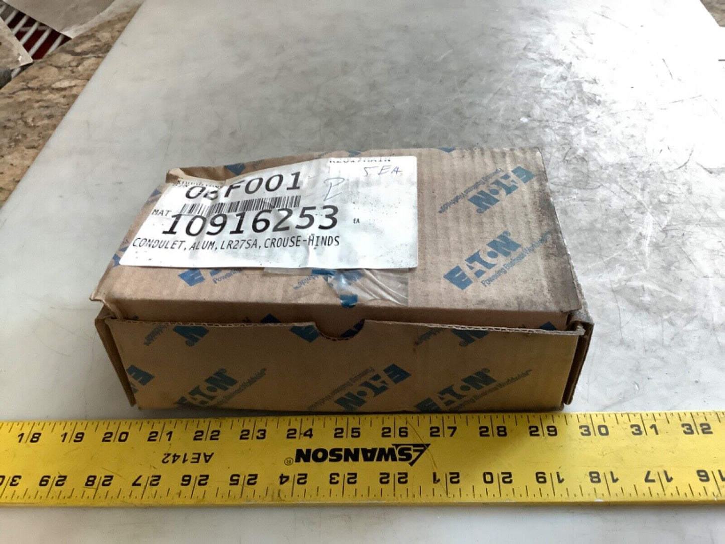 EATON LR27 SA CONDUIT OUTLET BODY FORM 7 3/4IN 678- QTY 5