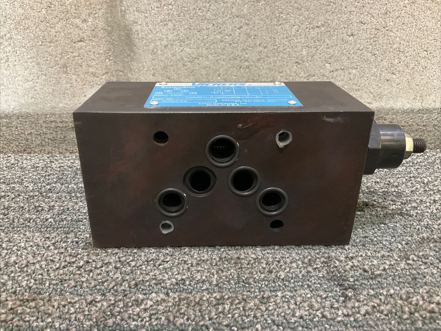 EATON VICKERS DGMR1-5-PP-BW-S-30 REVERSIBLE HYDRAULIC REDUCING VALVE 222