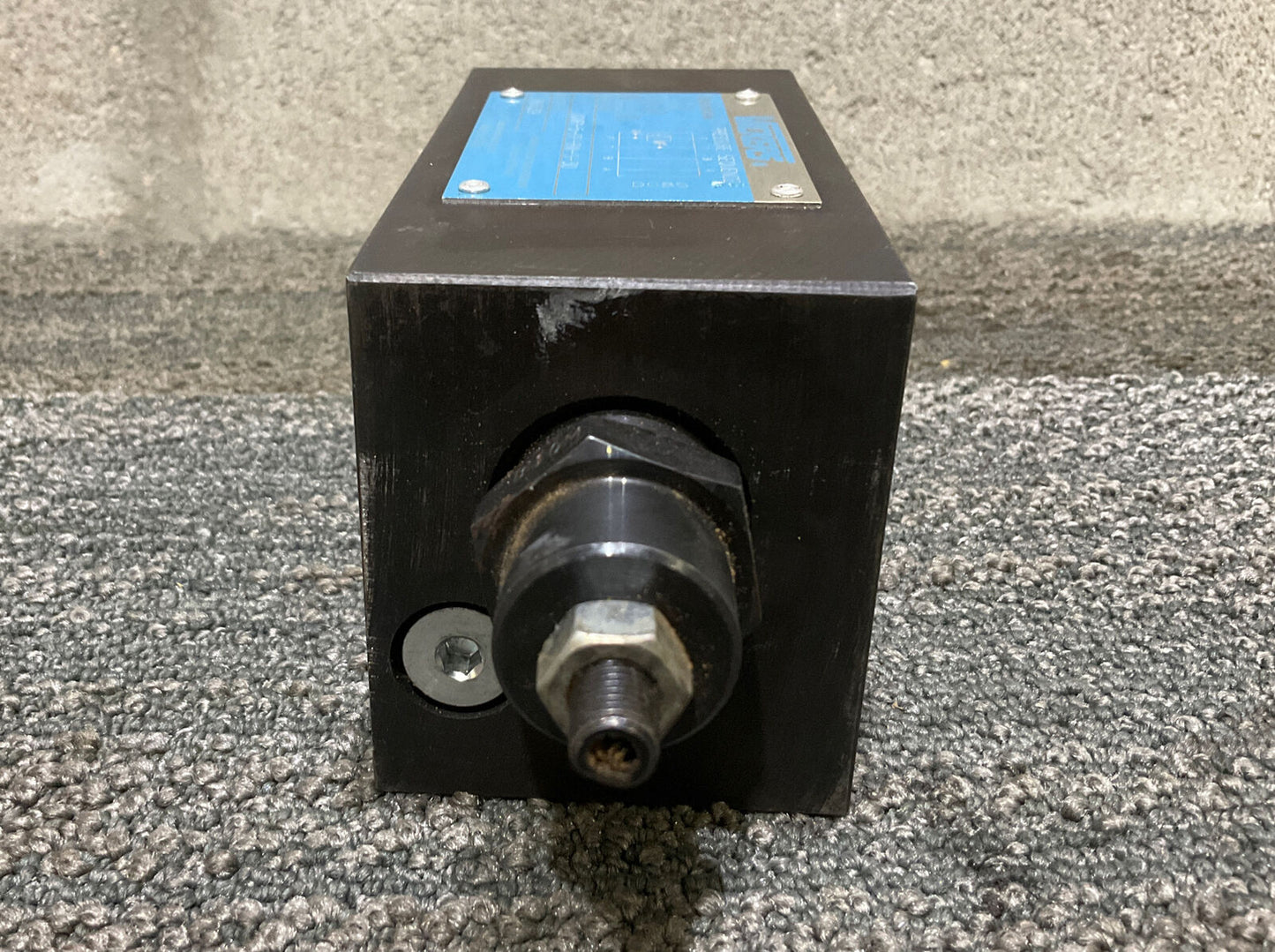EATON VICKERS DGMR1-5-PP-BW-S-30 REVERSIBLE HYDRAULIC REDUCING VALVE 222