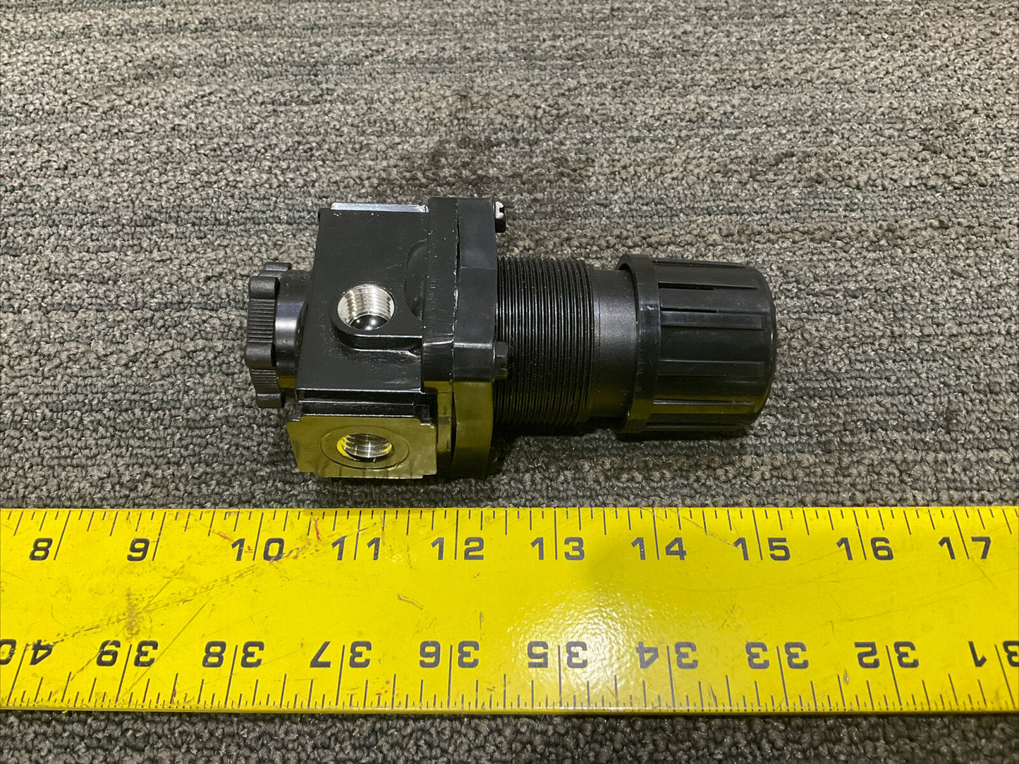 EXAIR 9008 1/4” REGULATOR W/ GAUGE 9011 444