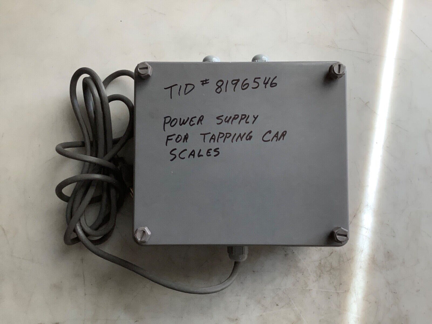 B-TEK UJB-5HD REV 3.0 AUXILIARY TRACKING POWER SUPPLY 444