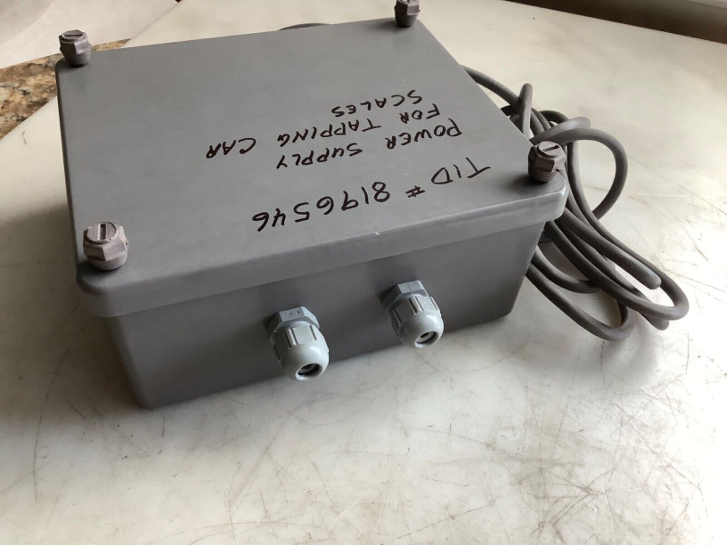 B-TEK UJB-5HD REV 3.0 AUXILIARY TRACKING POWER SUPPLY 444