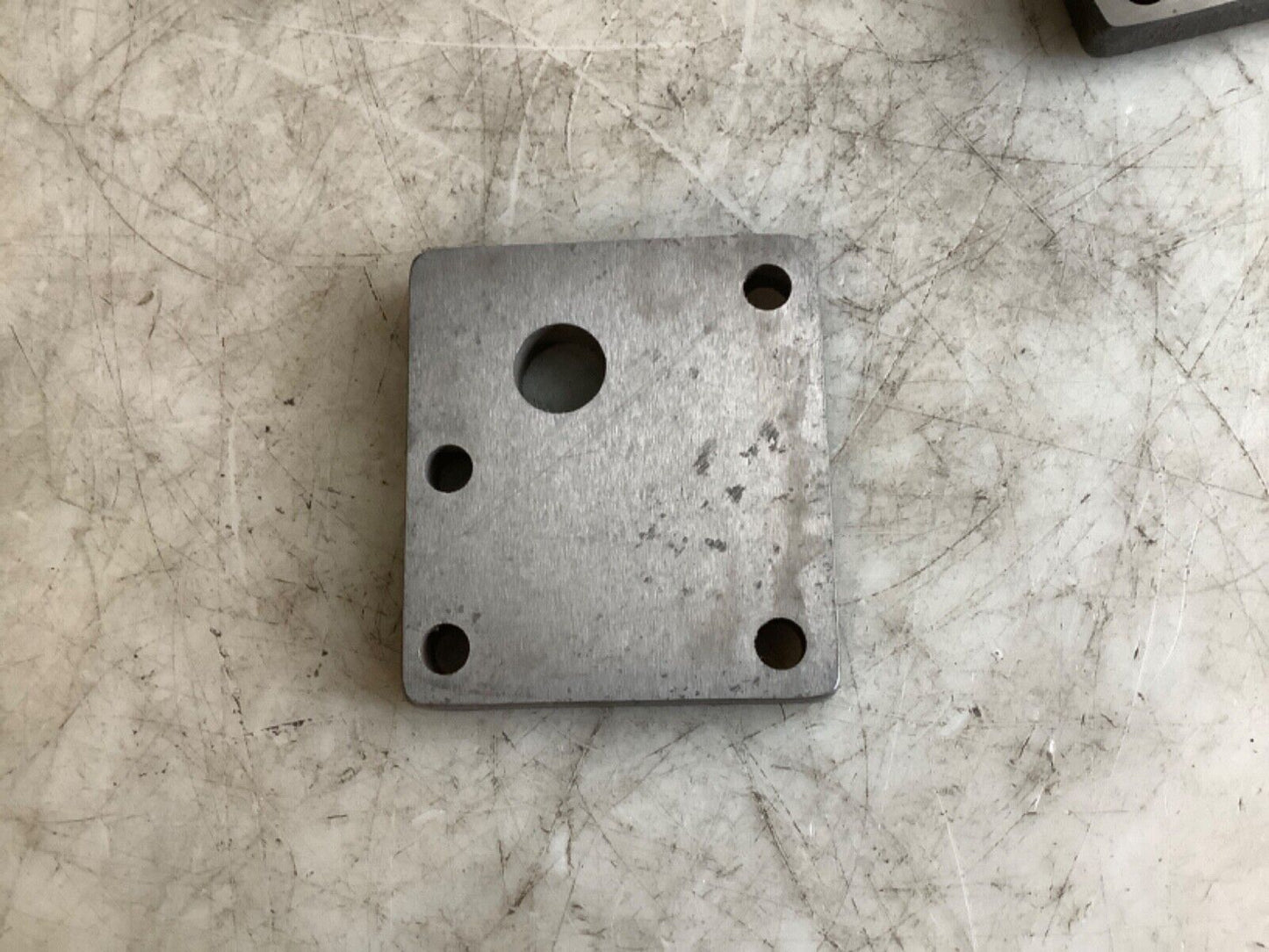 BROWN & SHARPE 23-4896 VALVE END COVER 333 - QTY 5