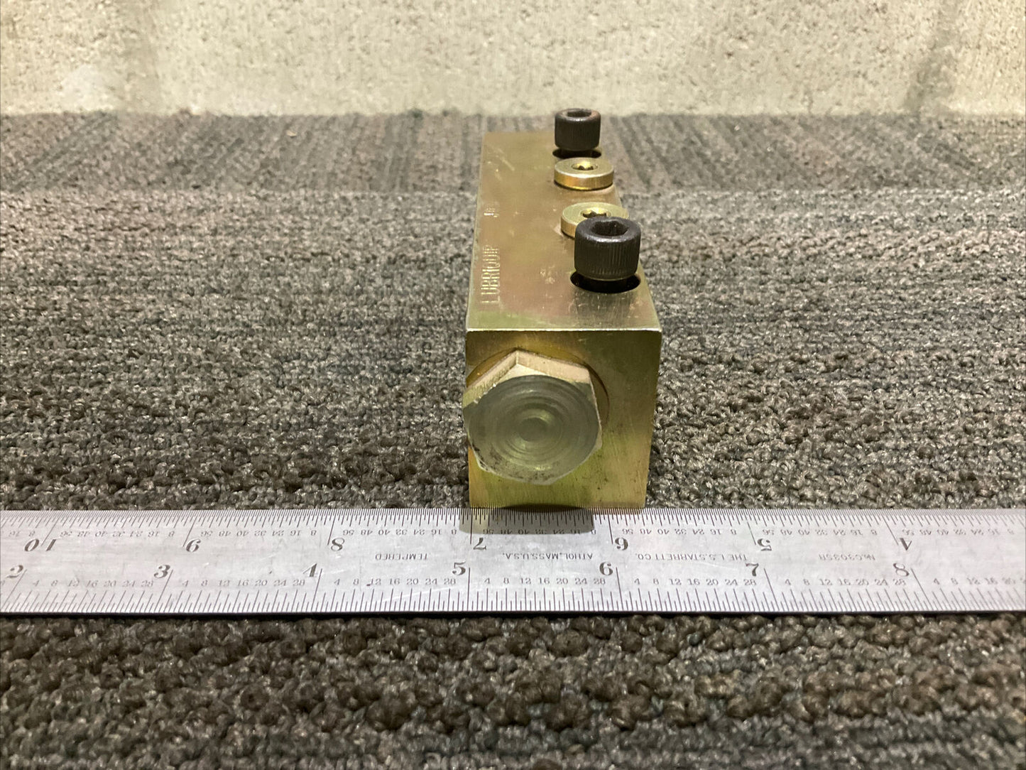 LUBRIQUIP MXP-75T DIVIDER VALVE 444 LOT OF 2