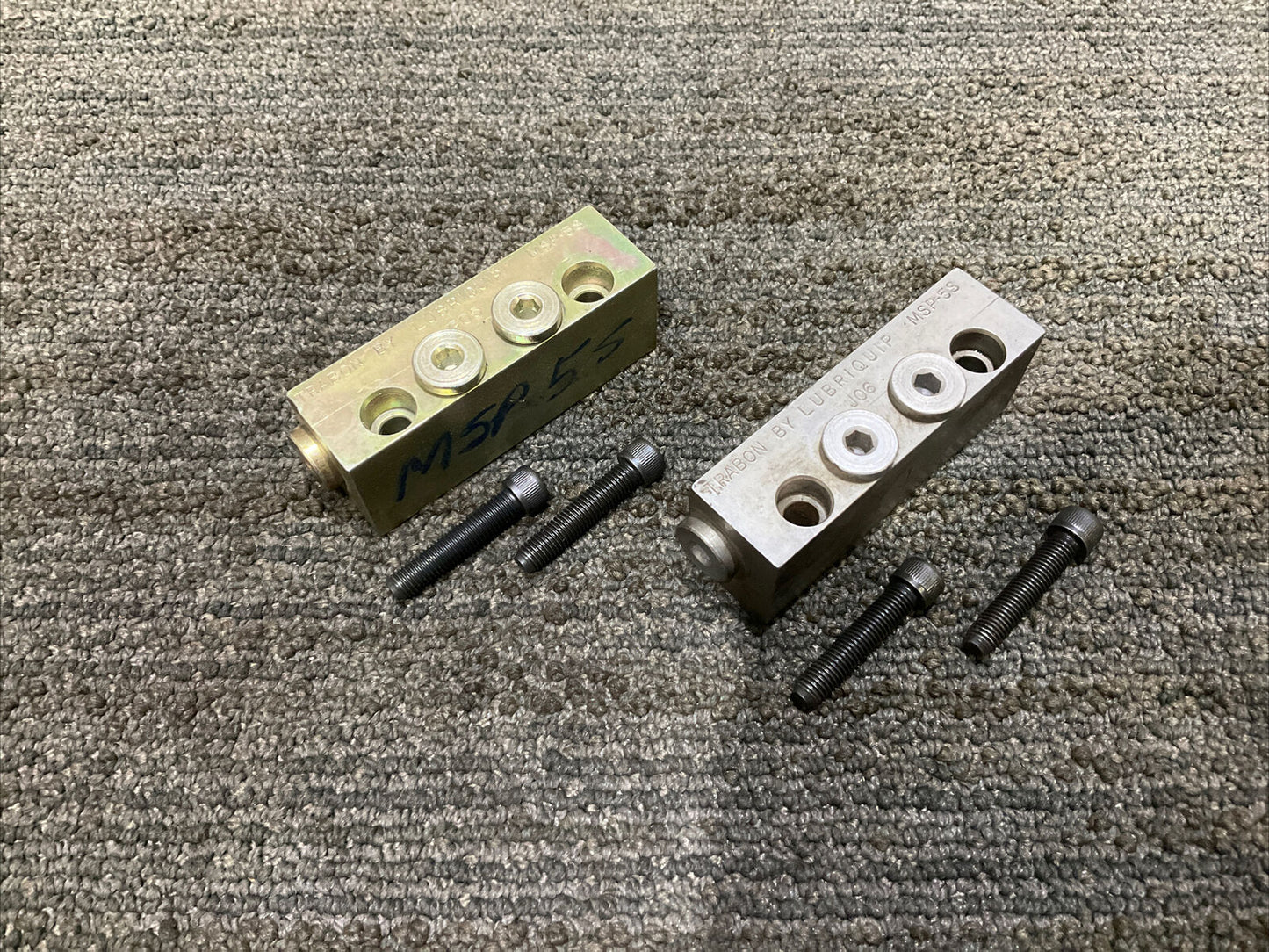 LUBRIQUIP MSP-5S DIVIDER VALVE 444 LOT OF 4