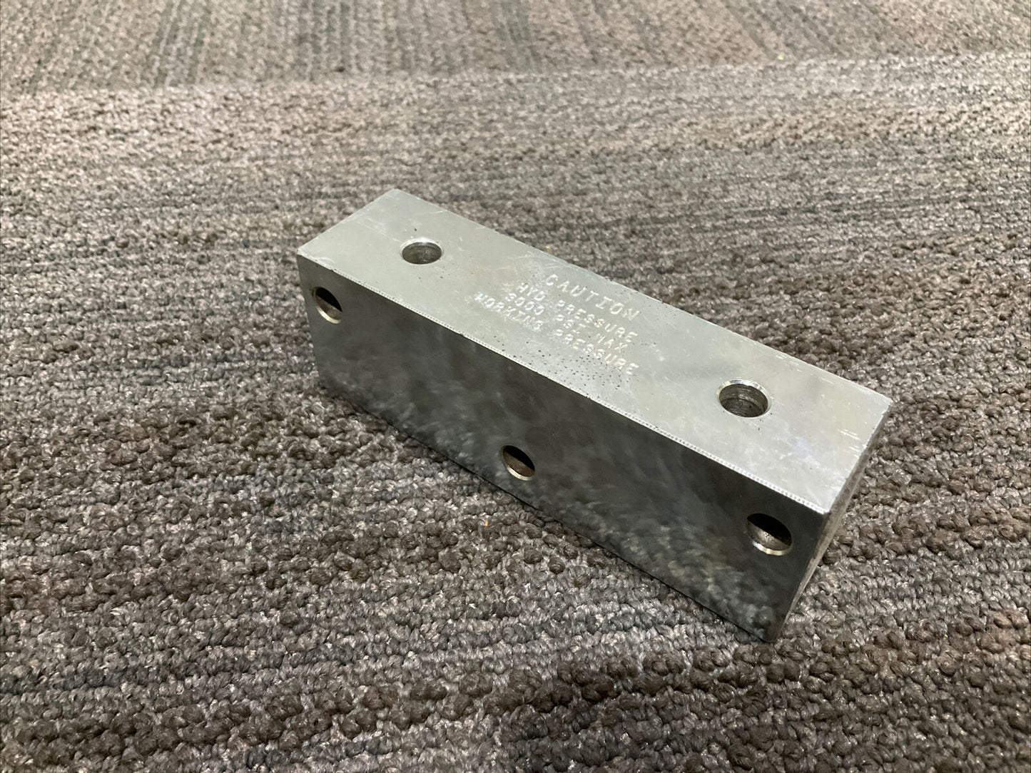 GRACO 563518 DIVIDER VALVE 444