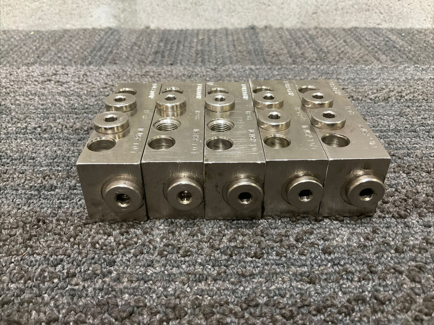 LUBRIQUIP N-MSP 10T DIVIDER VALVE 444 LOT OF 5