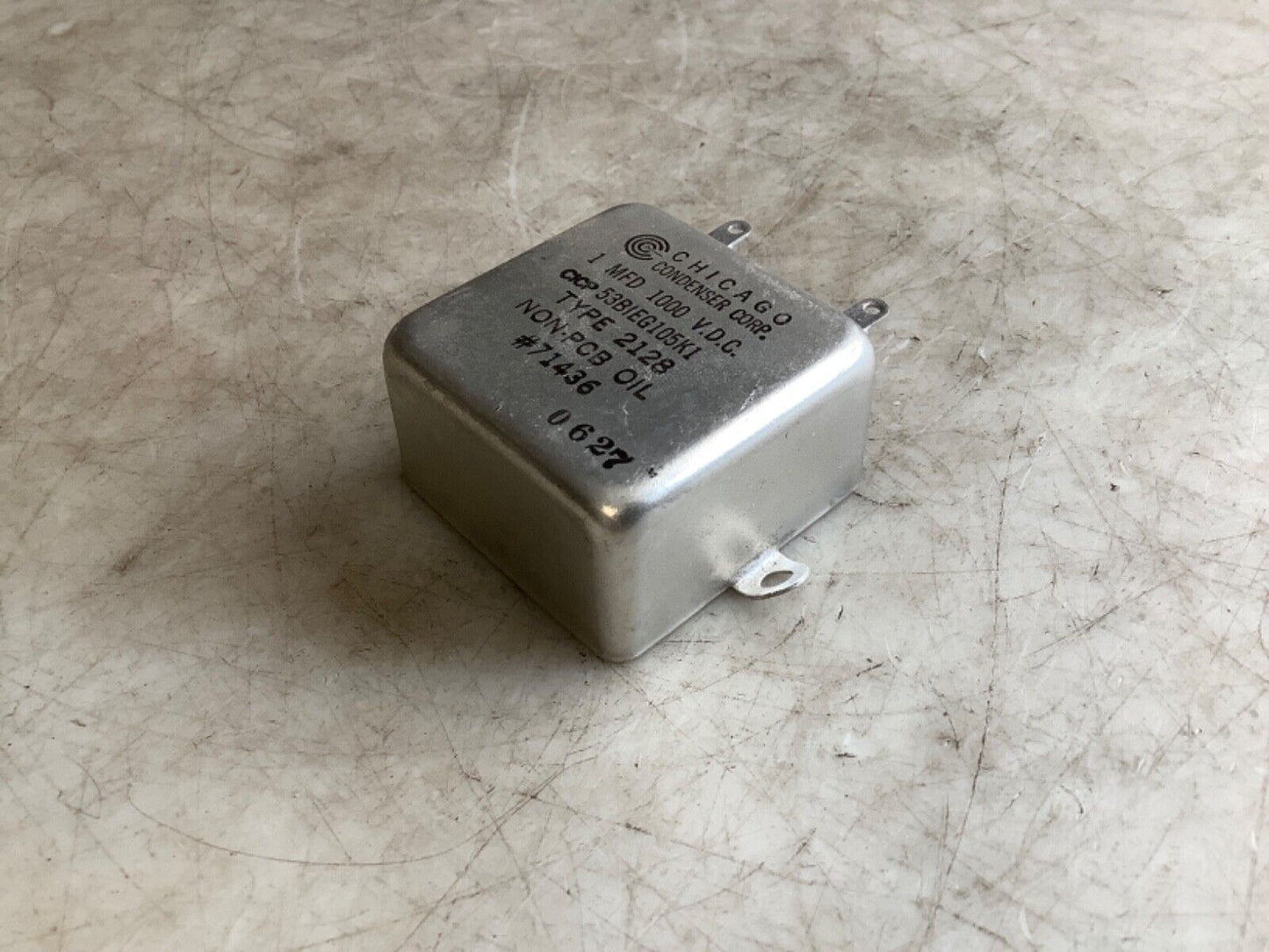 CHICAGO CONDENSER 2128 OIL PAPER BATHTUB CAPACITOR 222 CP53BIEG105K1