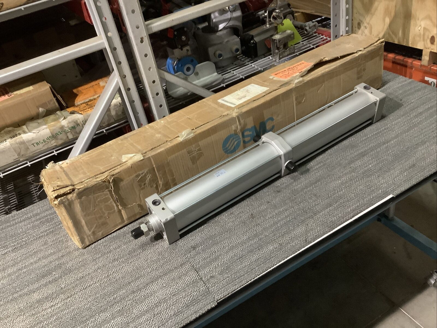 SMC MBT100-800 TIE ROD CYLINDER DDD