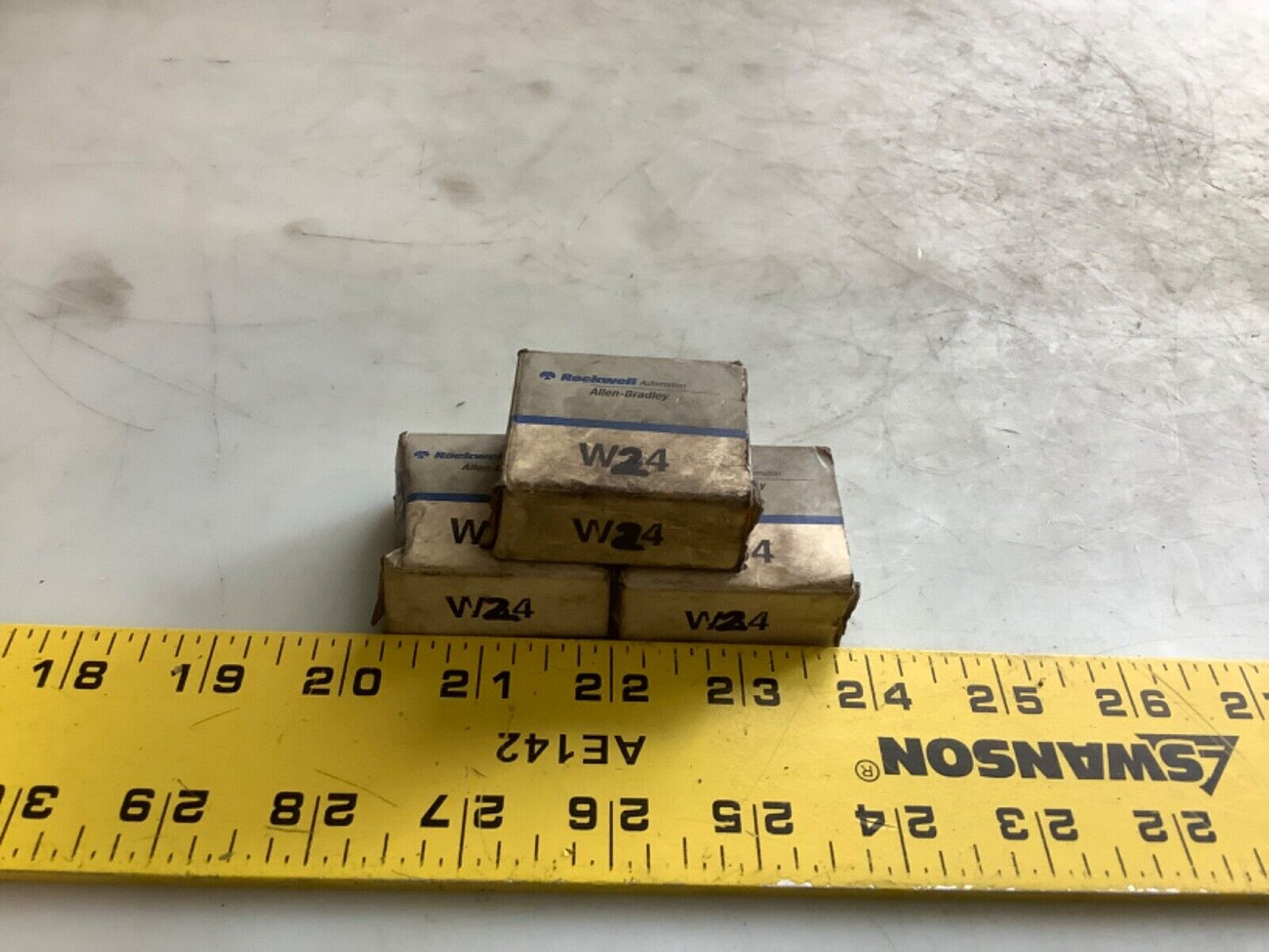 ALLEN BRADLEY W24 HEATER ELEMENT 444 - LOT OF 3