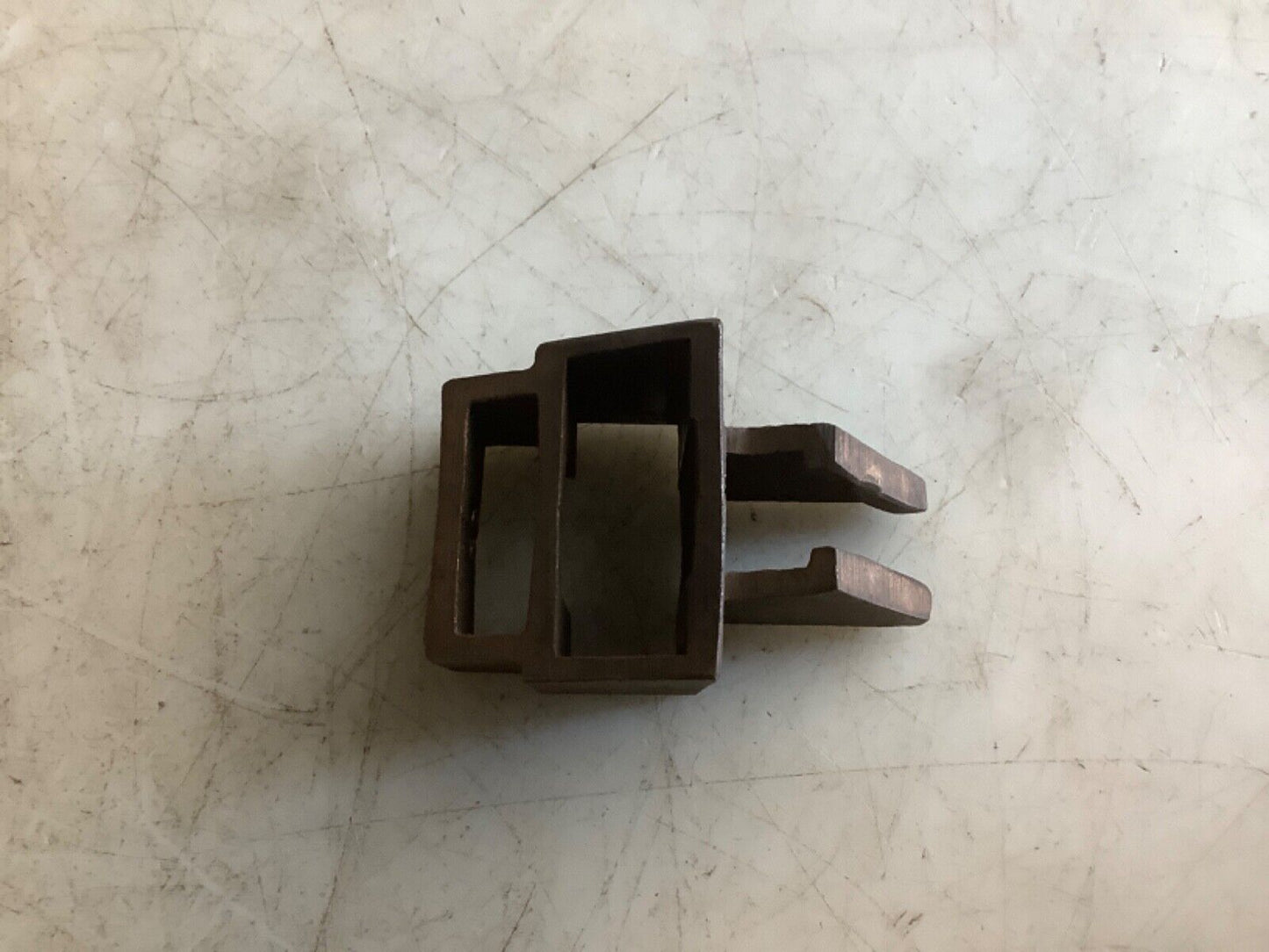 ASEA BROWN BOVERI BALDOR RELIANCE 700304-3S BRUSH HOLDER 444