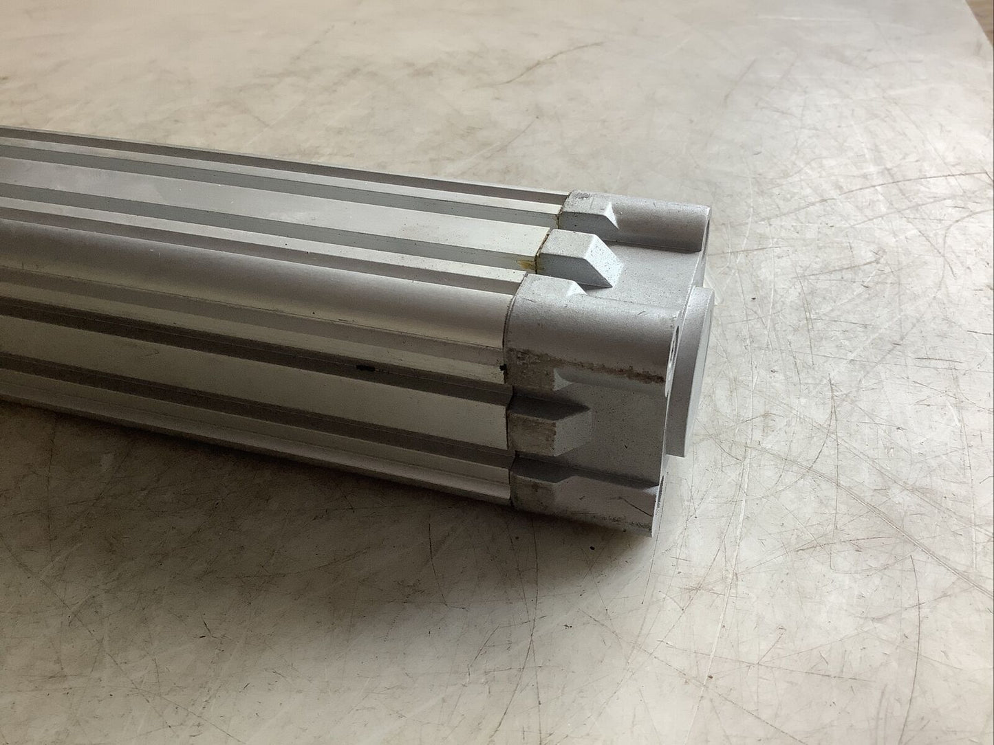 FESTO DNC-40-280-PPV-A PNEUMATIC CYLINDER 145PSI 999