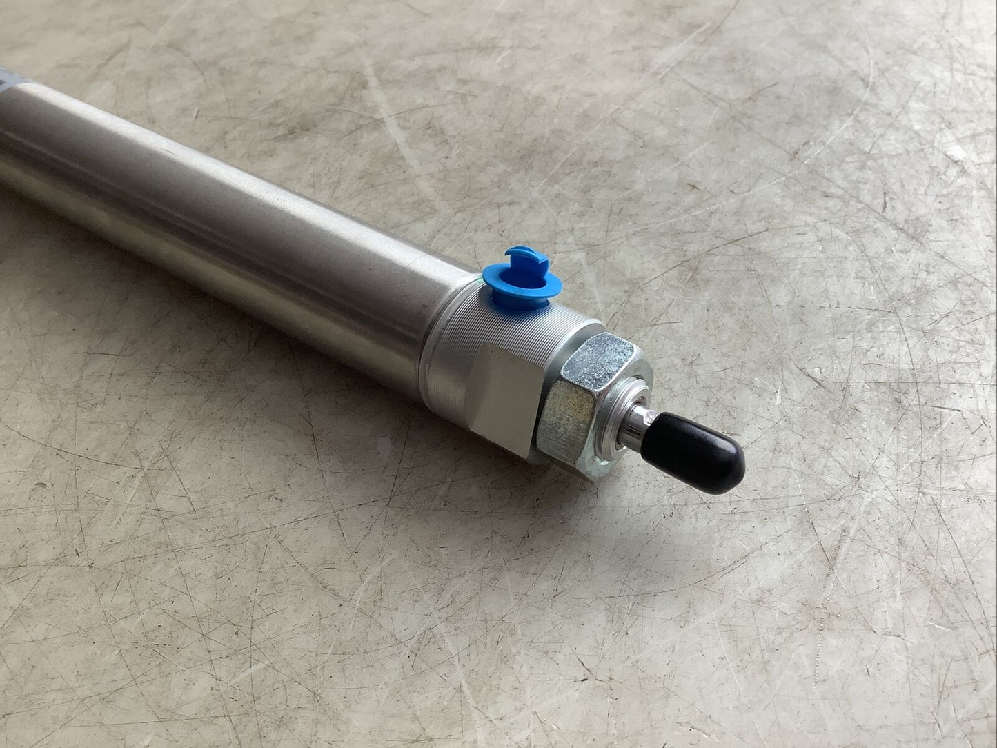 SMC NCMZ1-G4Q002-1200 AIR CYLINDER 250PSI 999