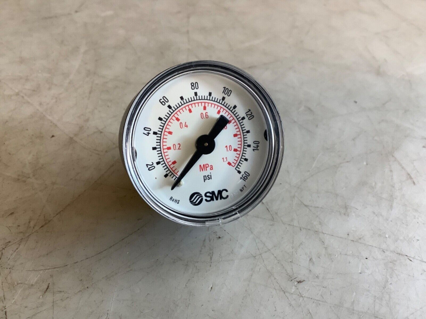 SMC 4274777 PRESSURE GAUGE 111.12 1.5IN 1/8IN NPT CBM M5 0-160PSI 222