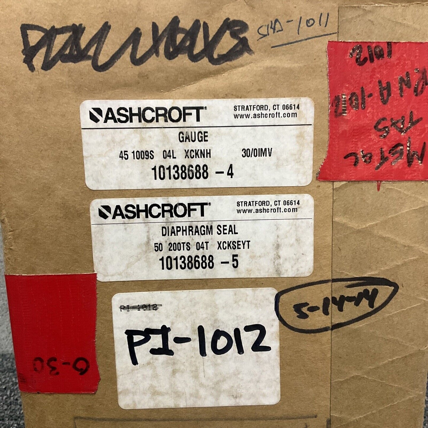 ASHCROFT GAUGE 45 1009S 04L WITH DIAPHRAGM SEAL 50 200TS 04T