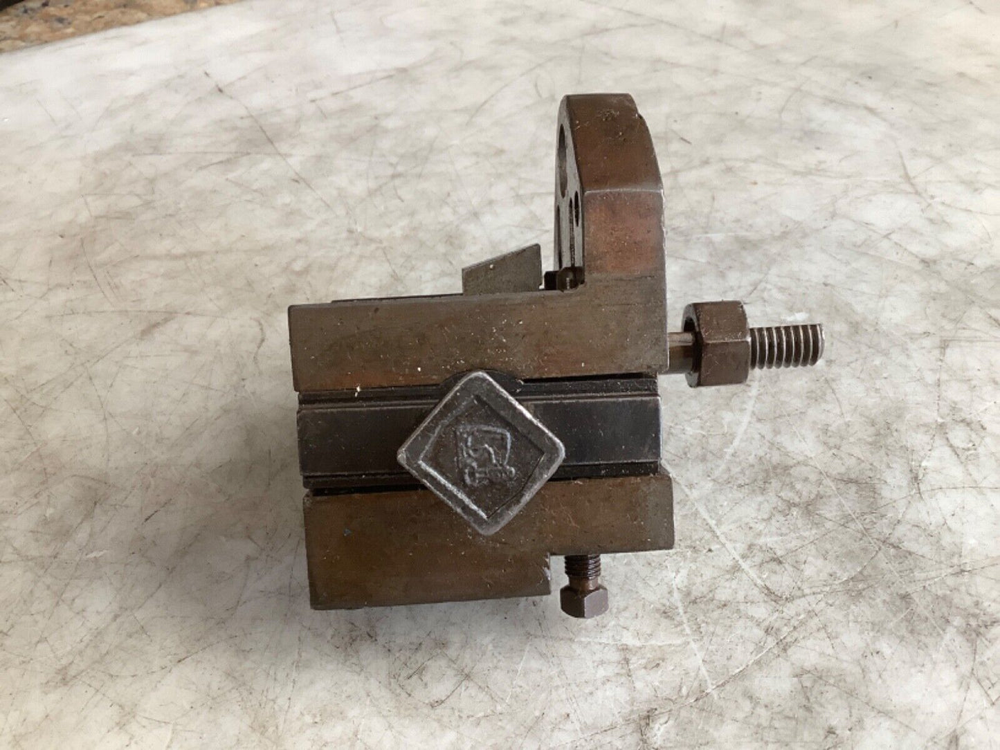 BROWN & SHARPE 136-122-1 TOOL HOLDER 333