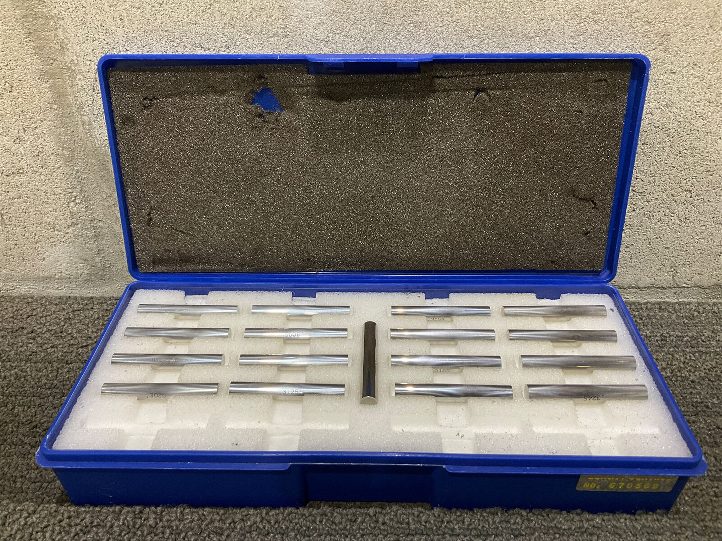 VAN GAUGE .3020-.326 17 PIECE PIN GAUGE SET 333