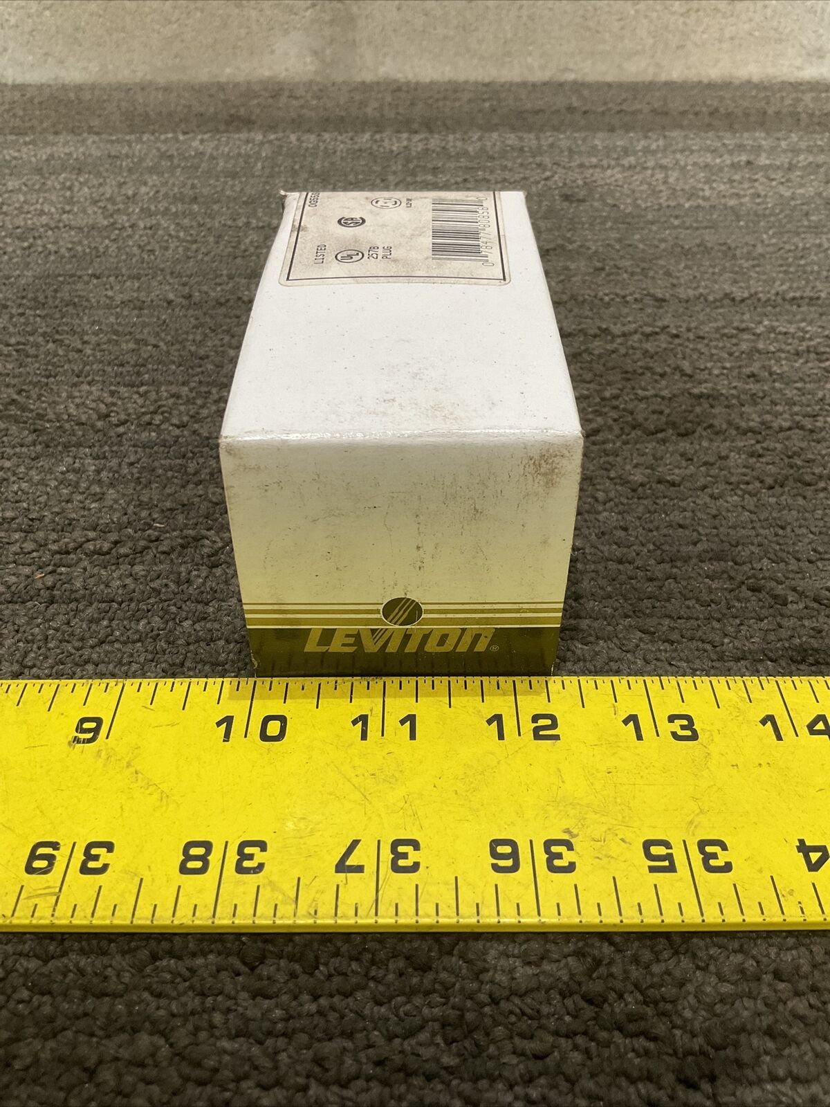 LEVITON 2821 4-POLE 5-WIRE GOUNDING LOCKING PLUG 444