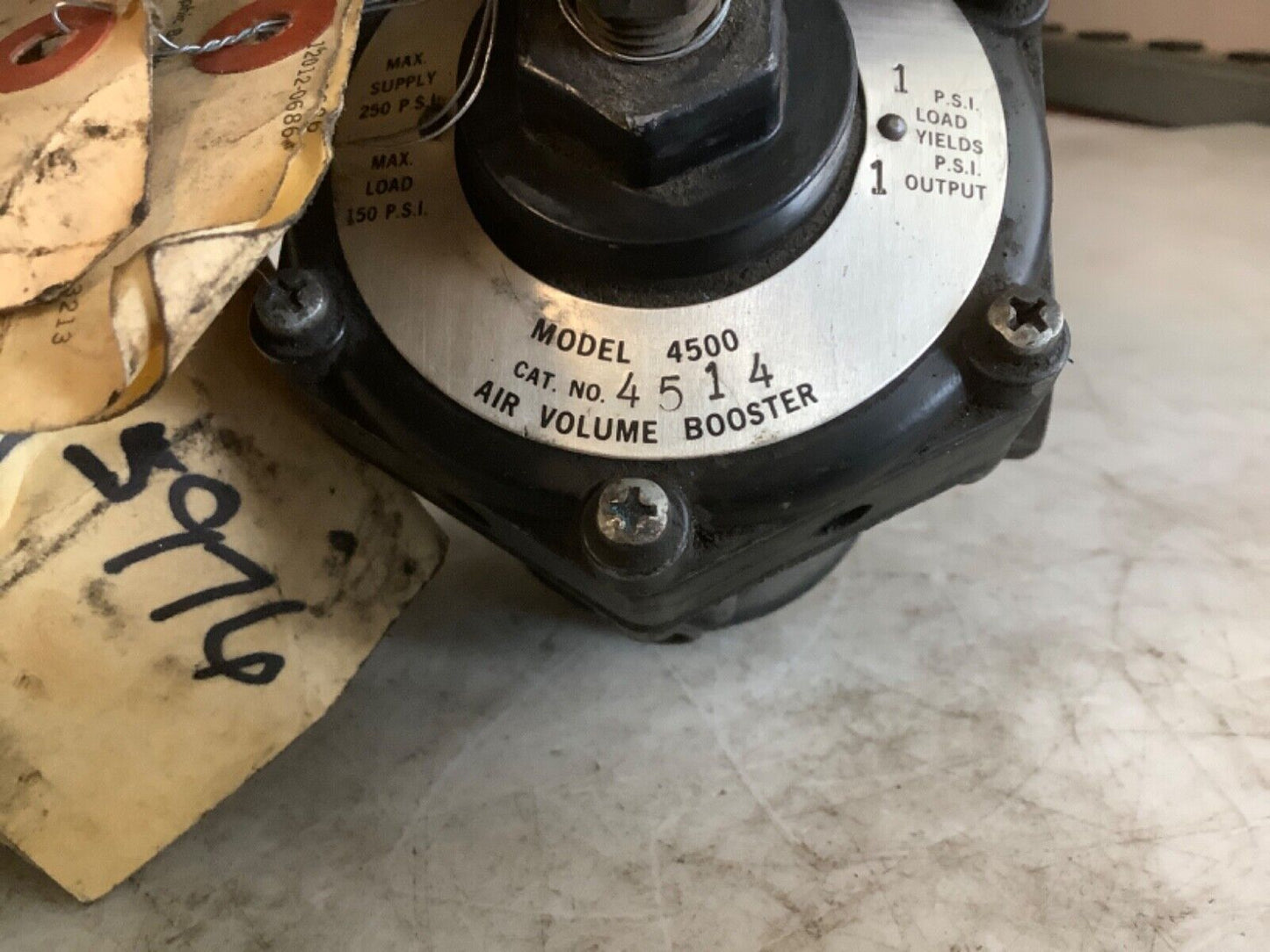 FAIRCHILD 4514 MODEL 4500 AIR VOLUME BOOSTER 1/2IN NPT 150/250PSI 444